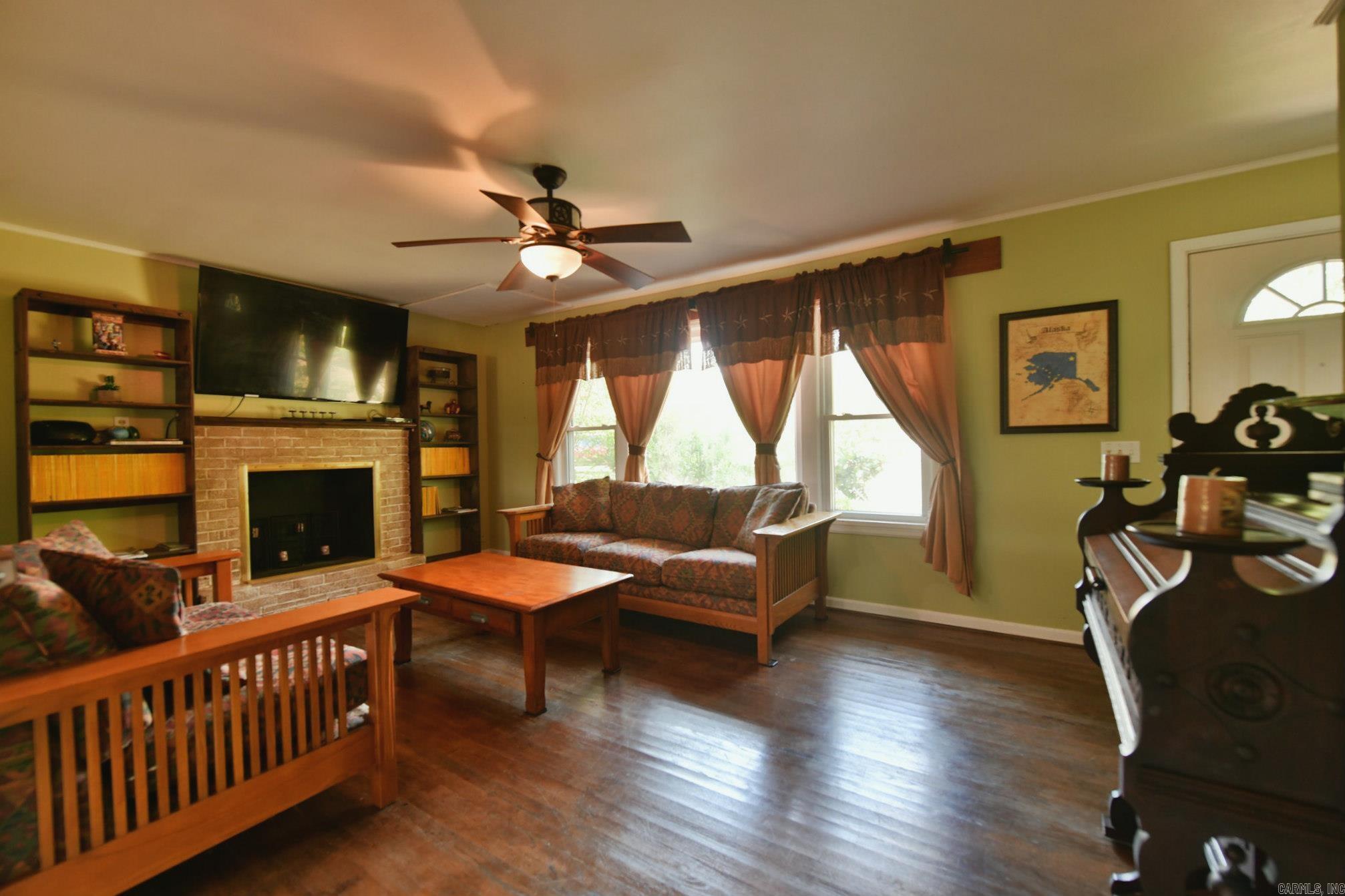 6295 Highway 28  Parks, AR
