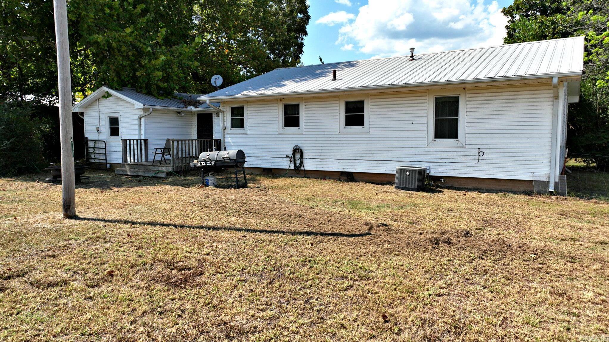 6295 Highway 28  Parks, AR