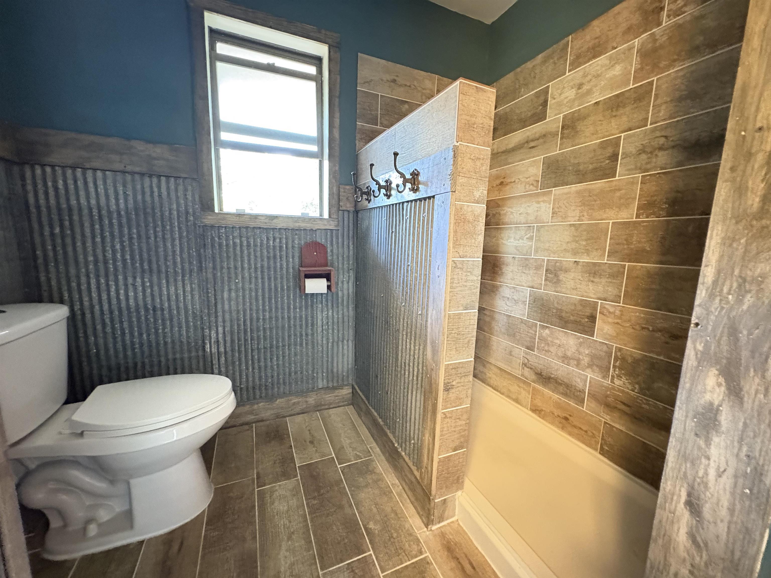 8624 S Highway 63  Mammoth Spring, AR