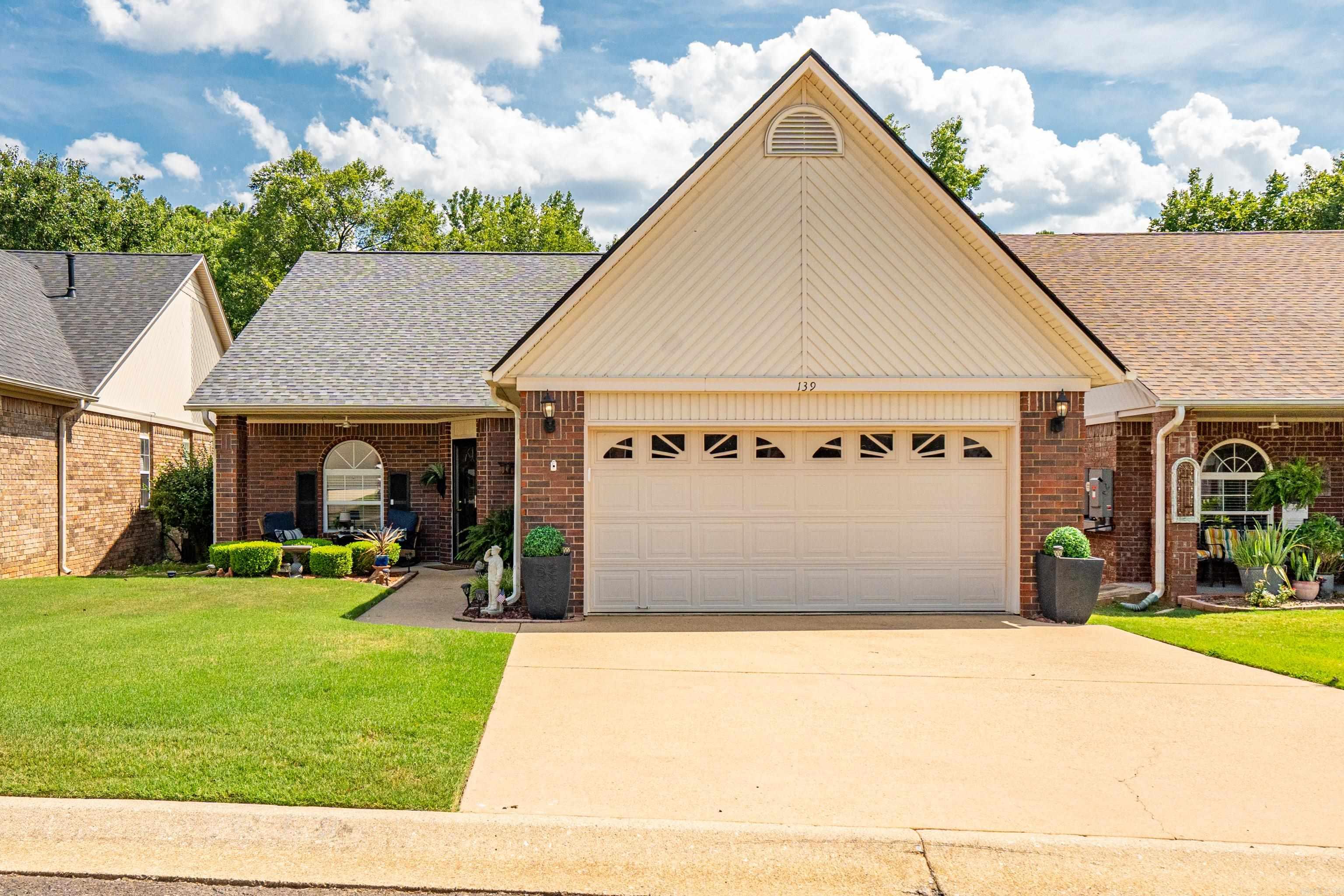 139 Ellis  Hot Springs, AR