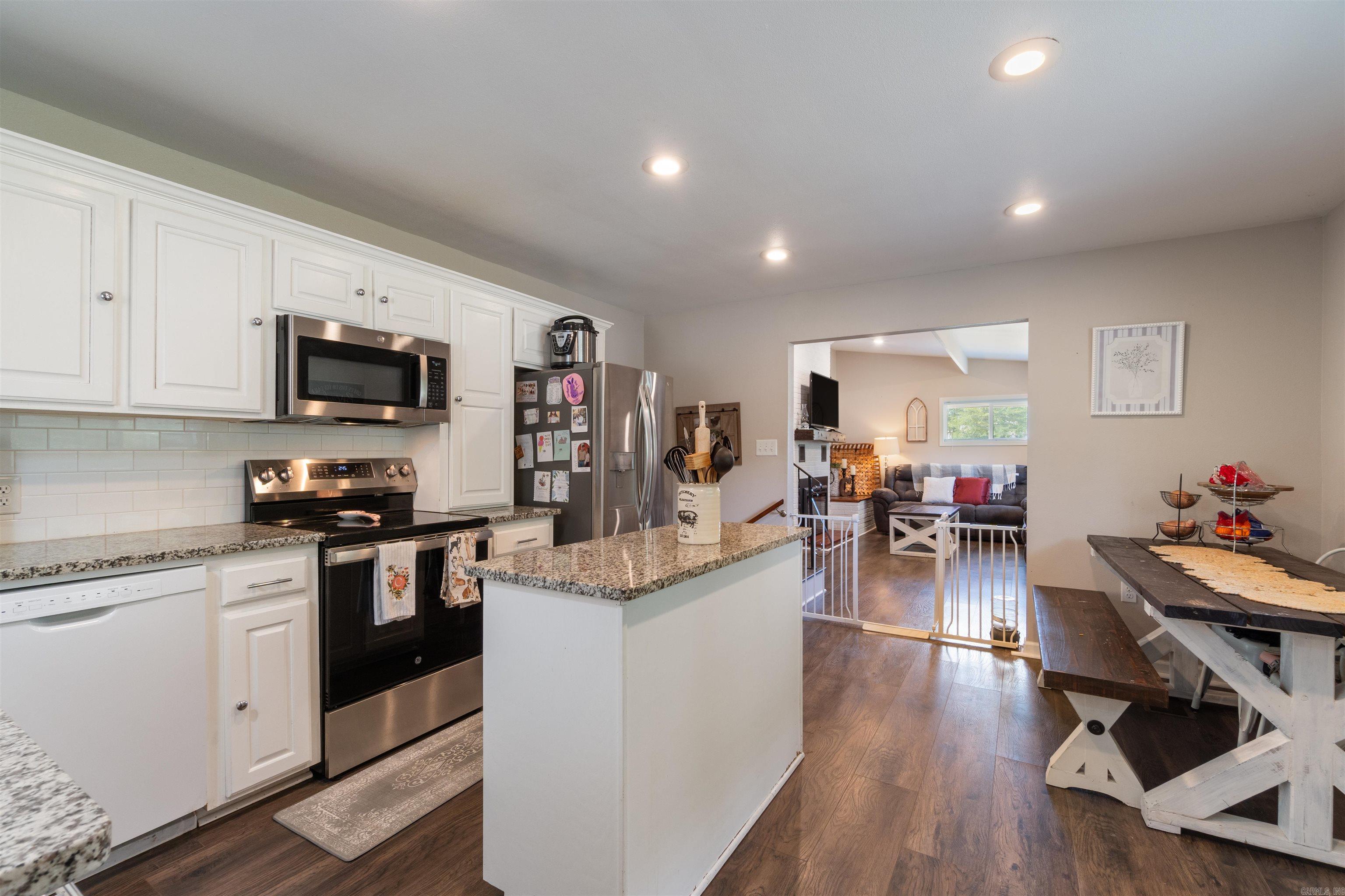 24919 S Sardis  Bauxite, AR