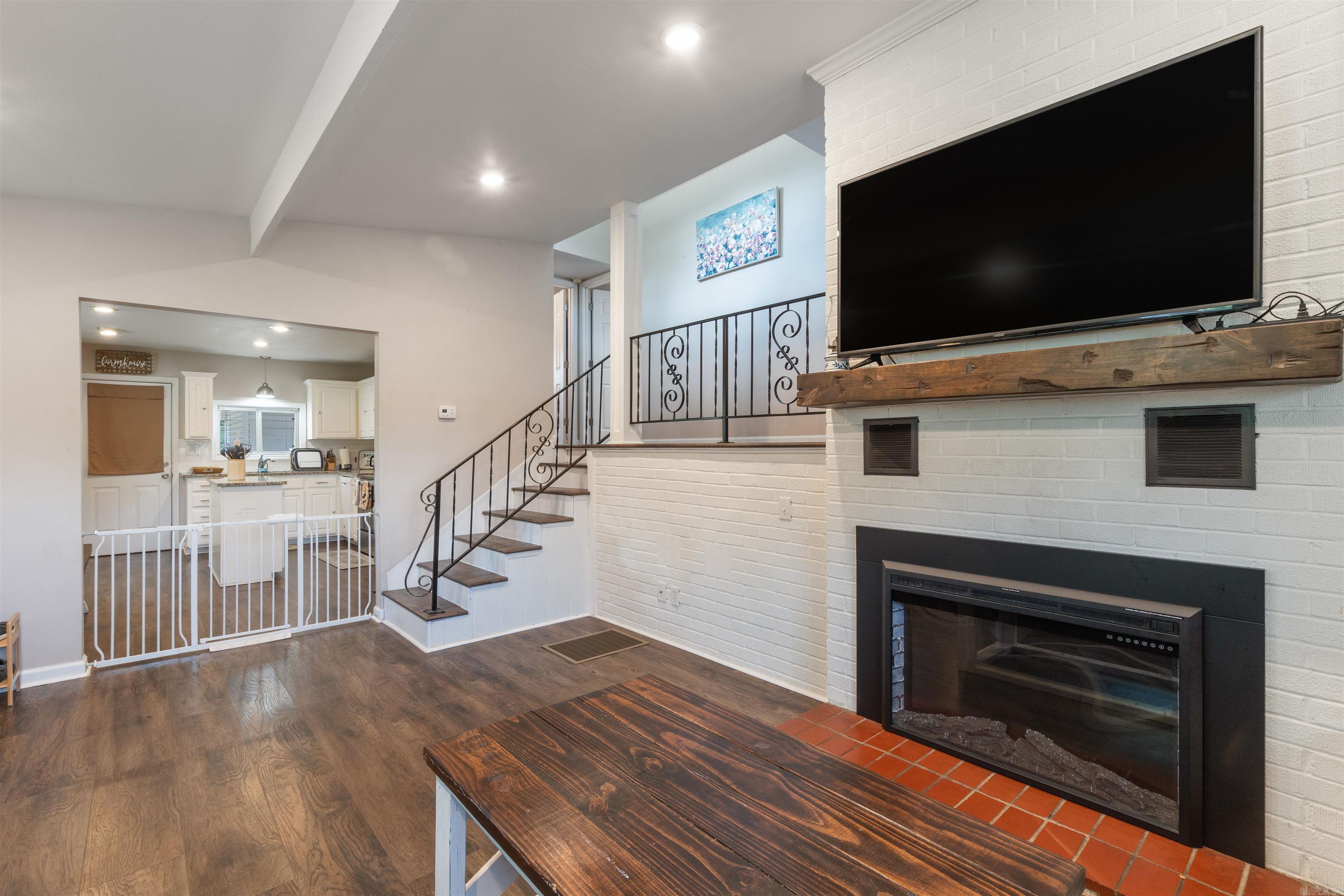 24919 S Sardis  Bauxite, AR