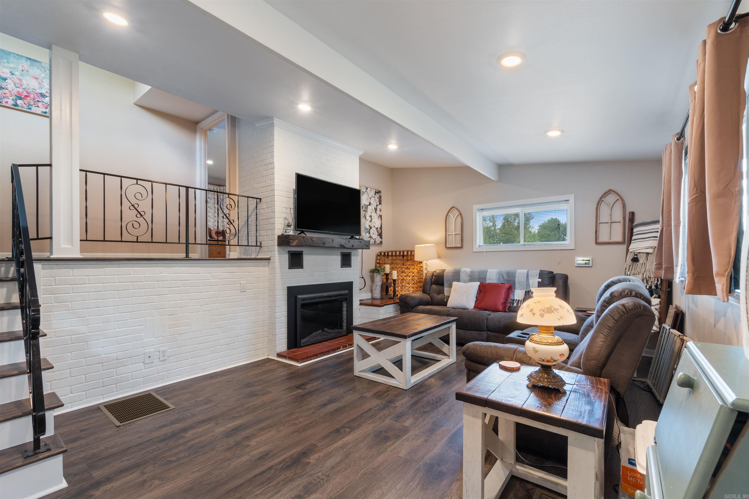24919 S Sardis  Bauxite, AR