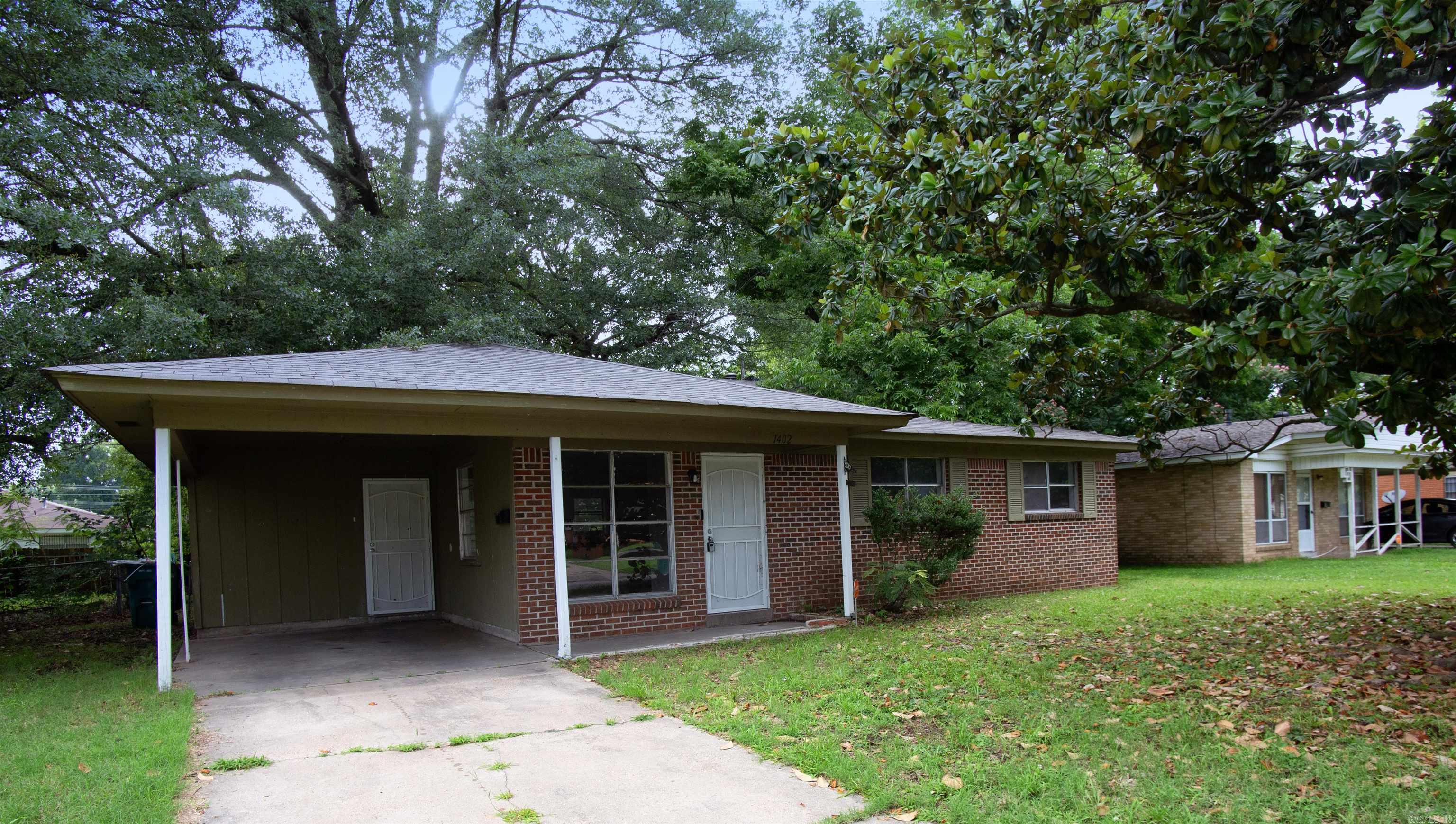 1402 Boston Drive