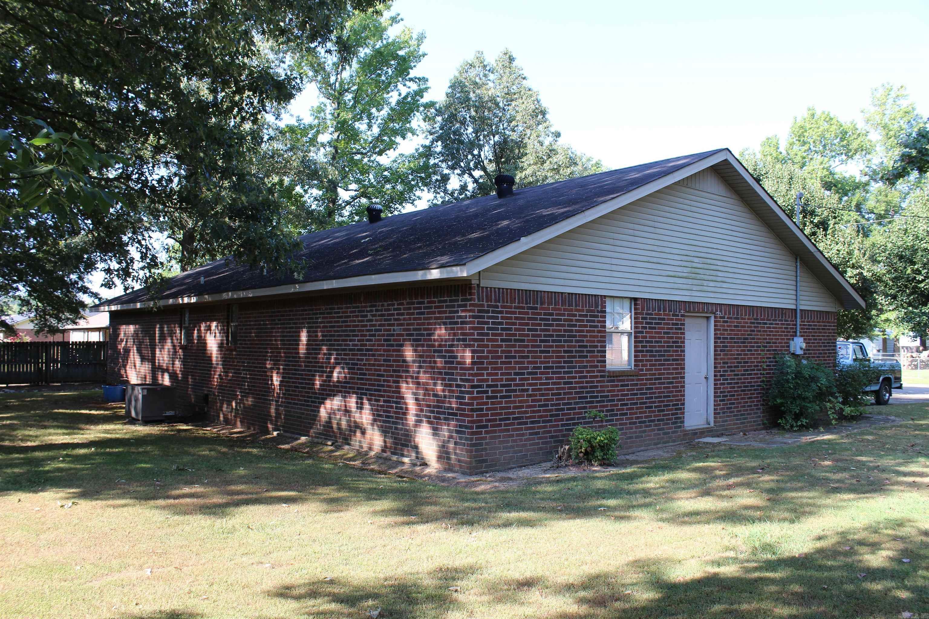 1305 Eric  Paragould, AR