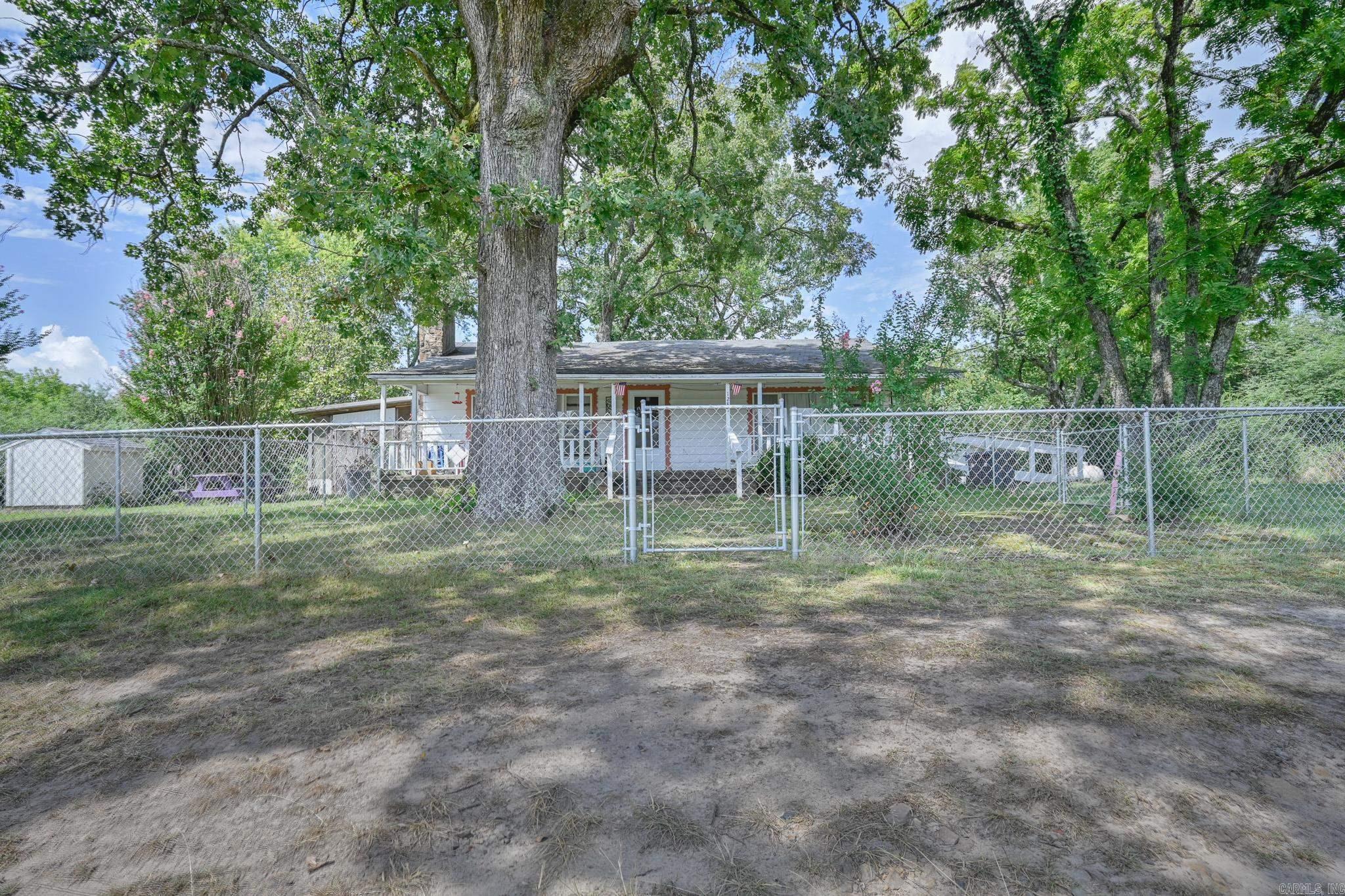 1282 Hwy 246 west  Hatfield, AR