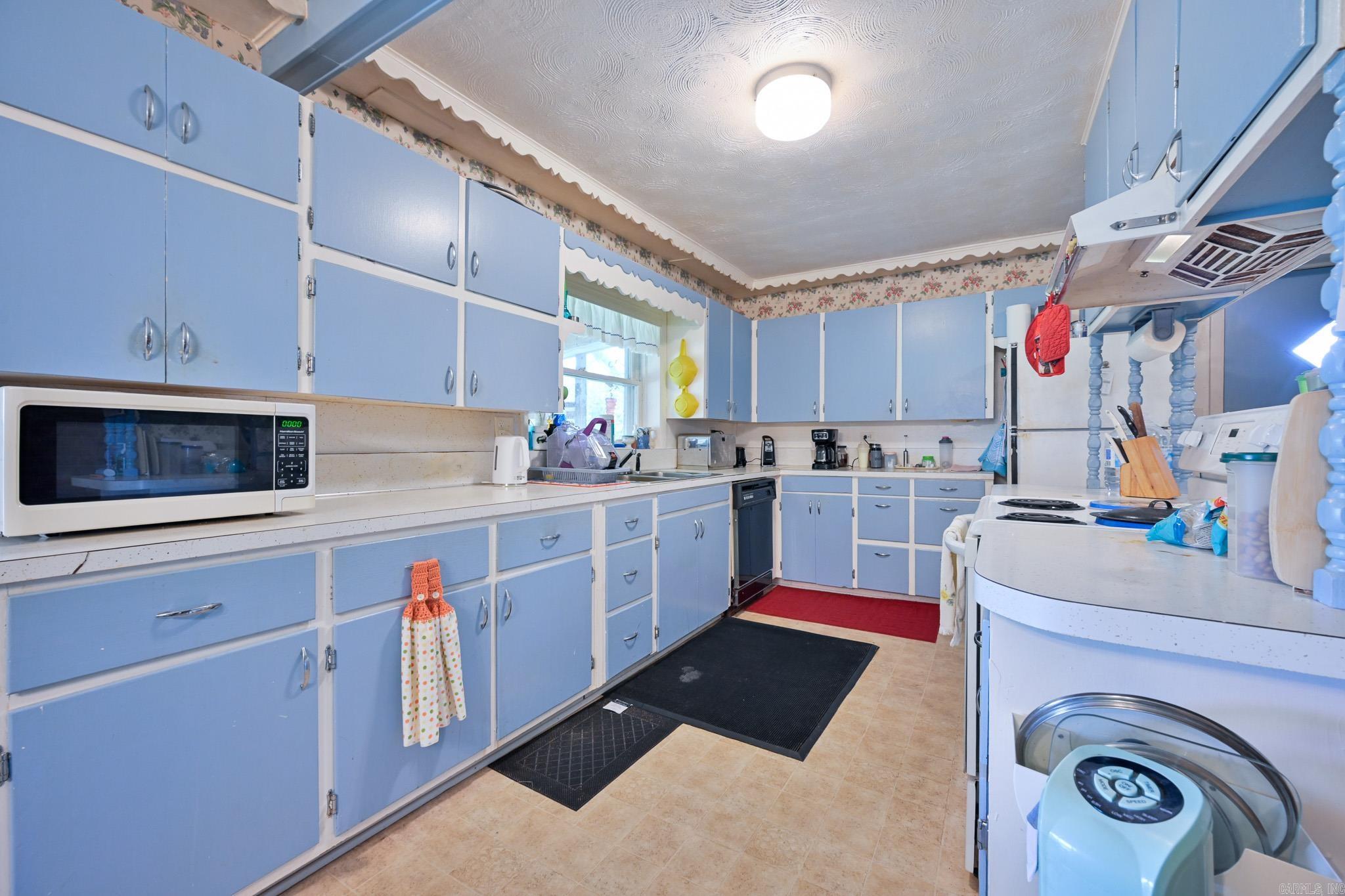 1282 Hwy 246 west  Hatfield, AR