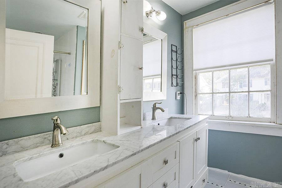 5122 Edgewood  Little Rock, AR