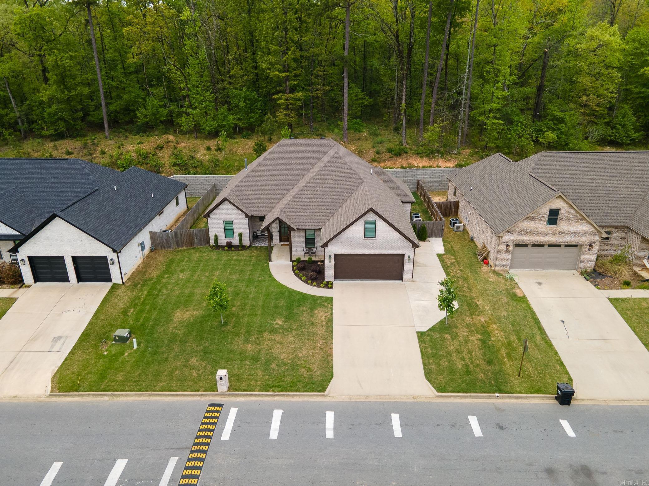 7901 S Shoreline  Benton, AR