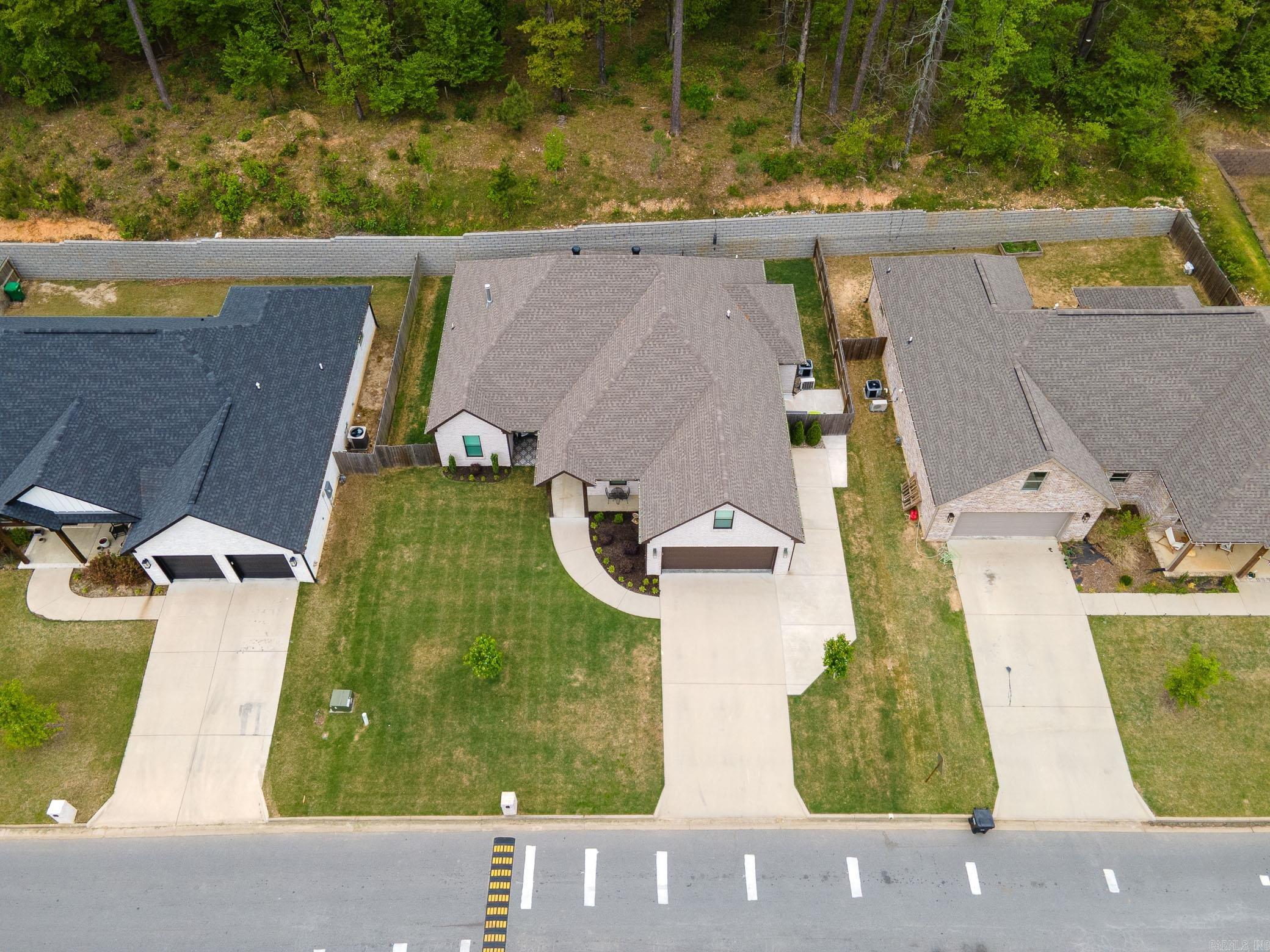 7901 S Shoreline  Benton, AR