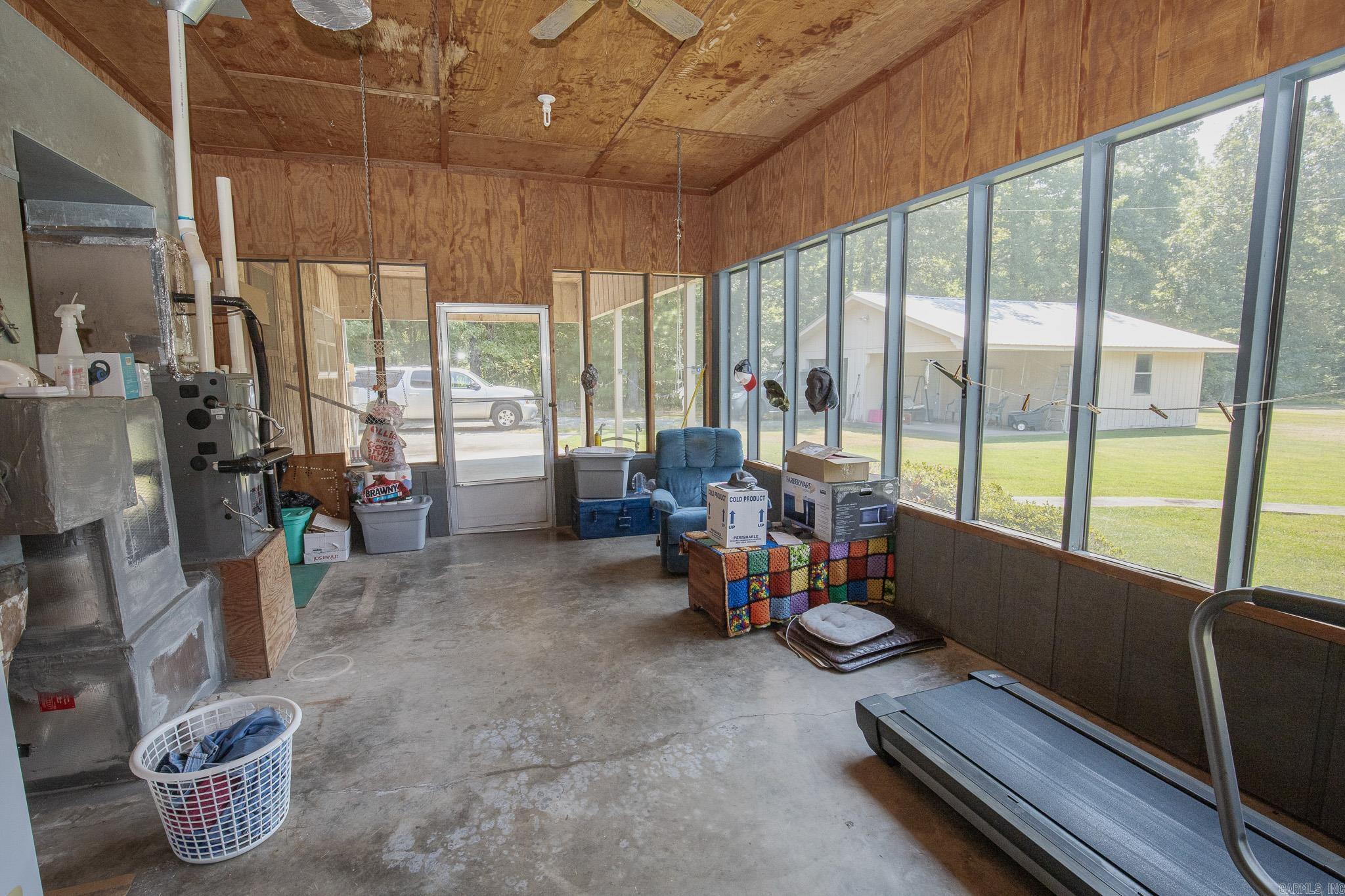 1508 Red Oak Ln.  Pine Bluff, AR