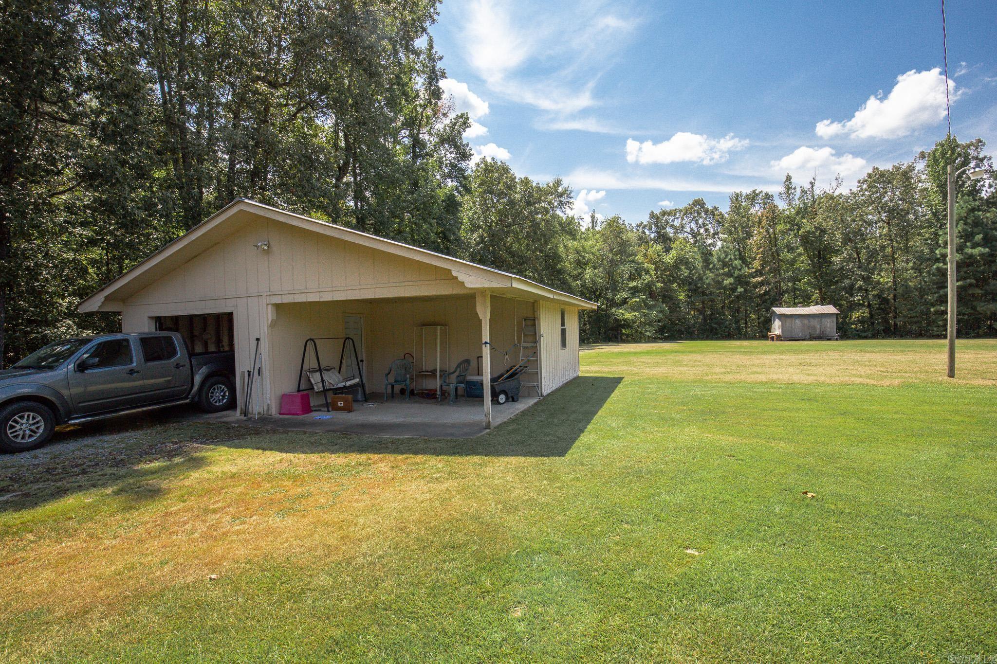 1508 Red Oak Ln.  Pine Bluff, AR