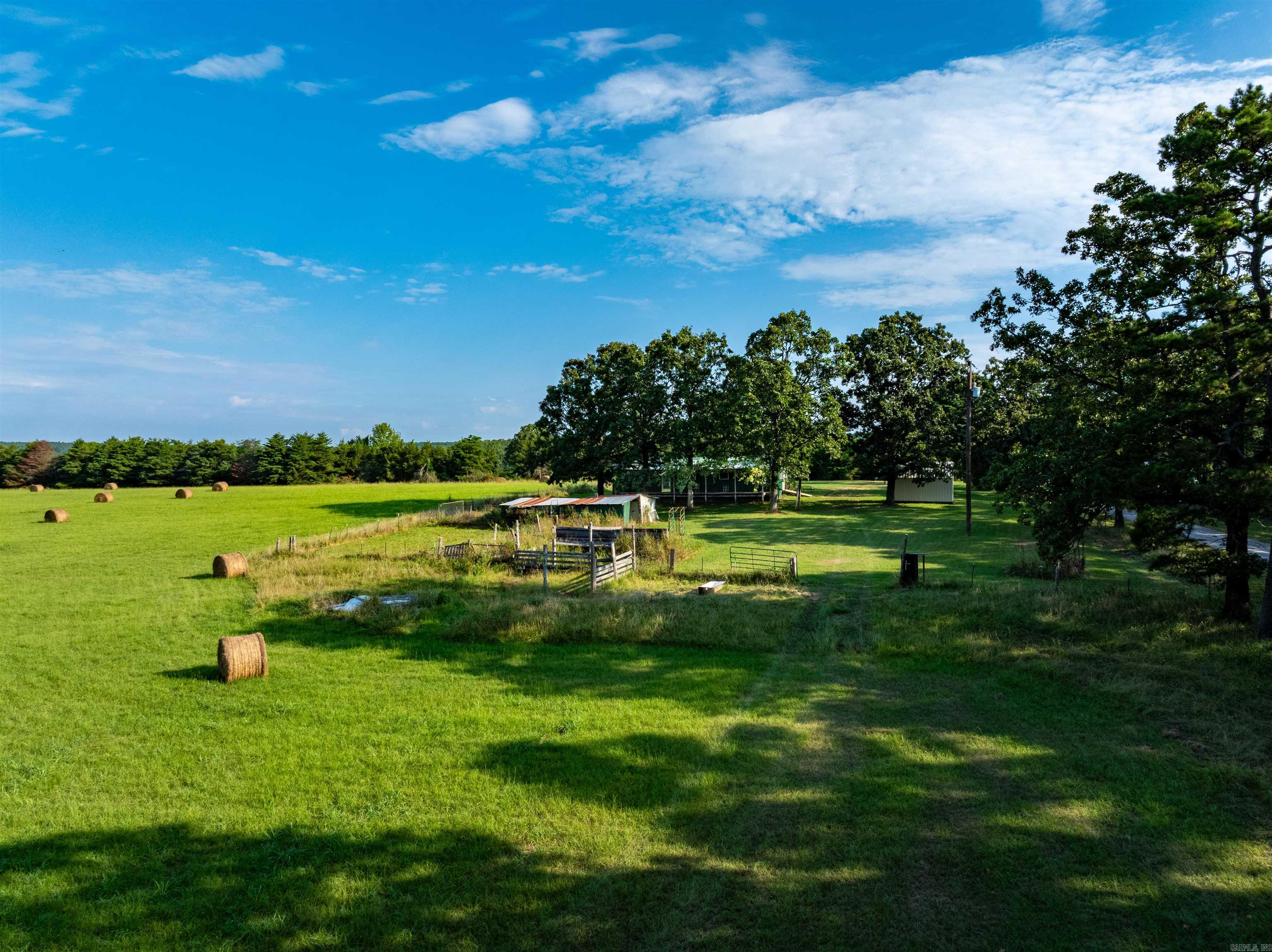 2540 Jamestown Lp  Floral, AR