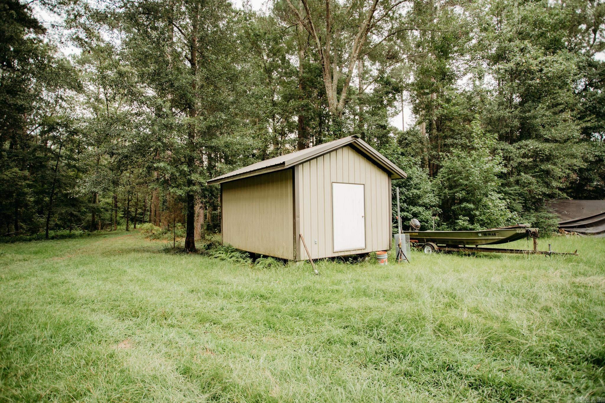 181 Oakland Road Strong, AR 71765