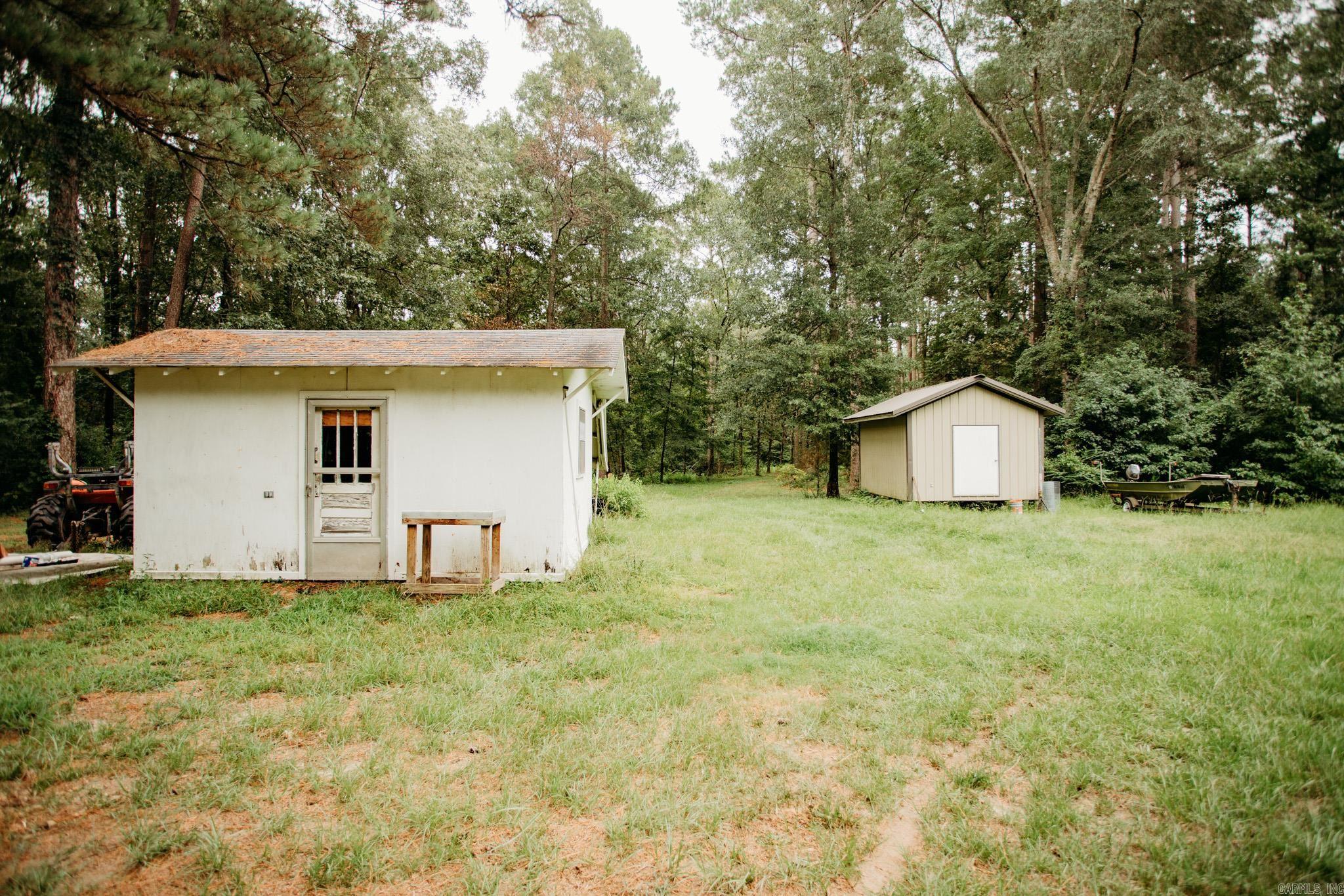 181 Oakland Road Strong, AR 71765