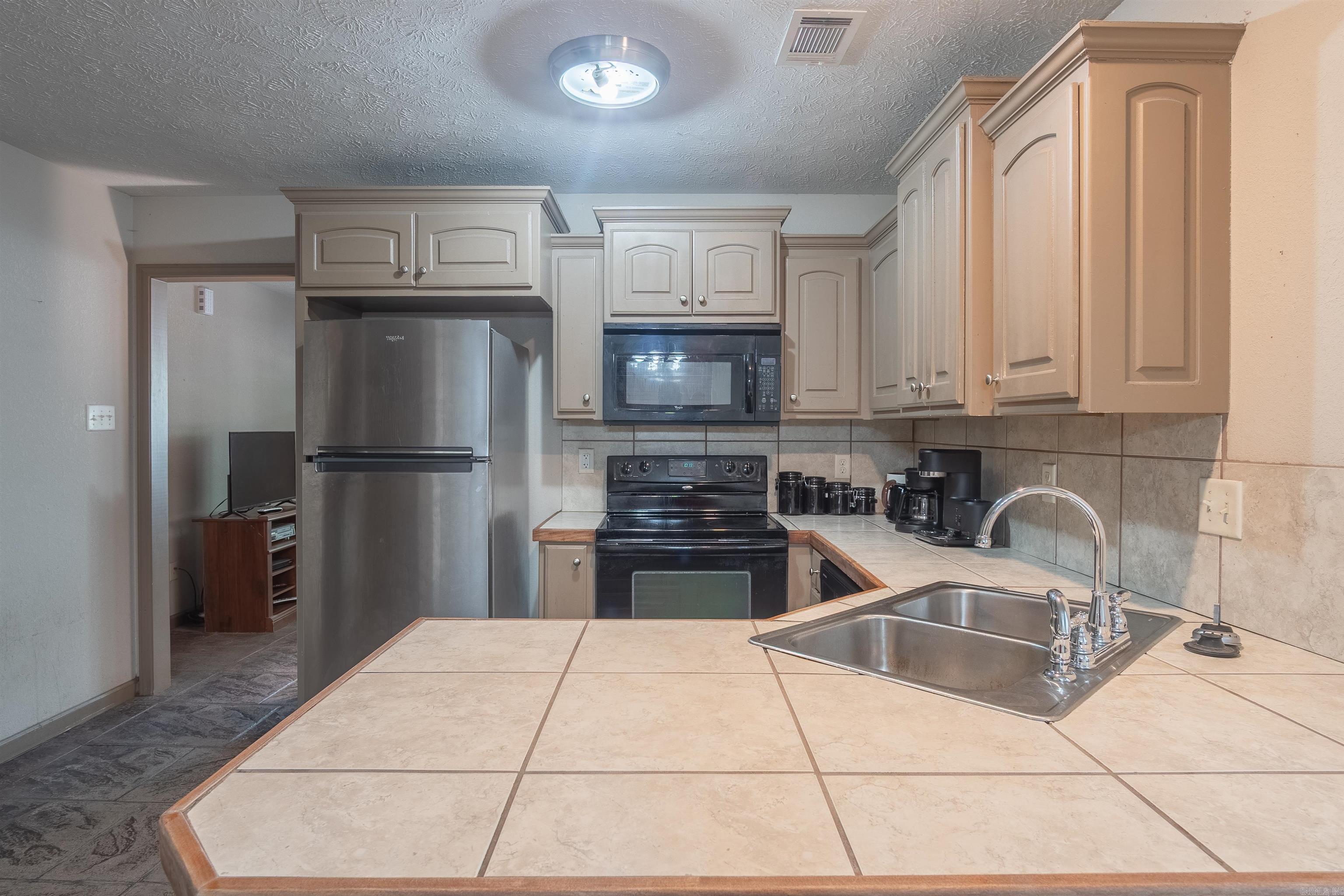 64 Lisa Marie  Ward, AR