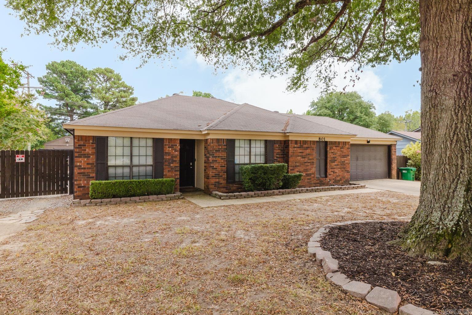801 Lindy Cove  Bryant, AR