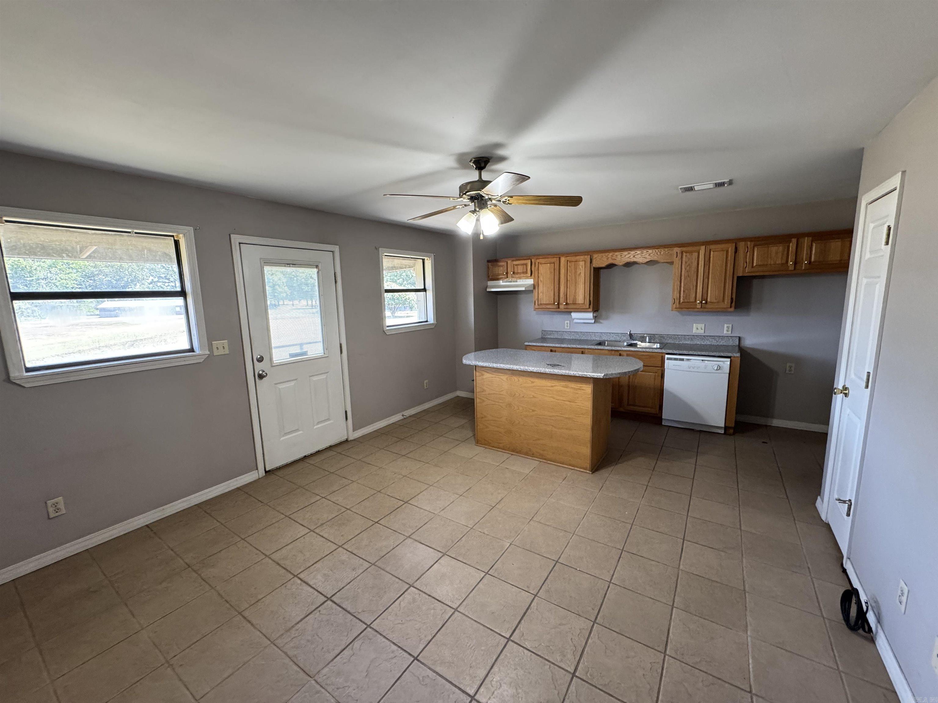 109 Bradford  McRae, AR