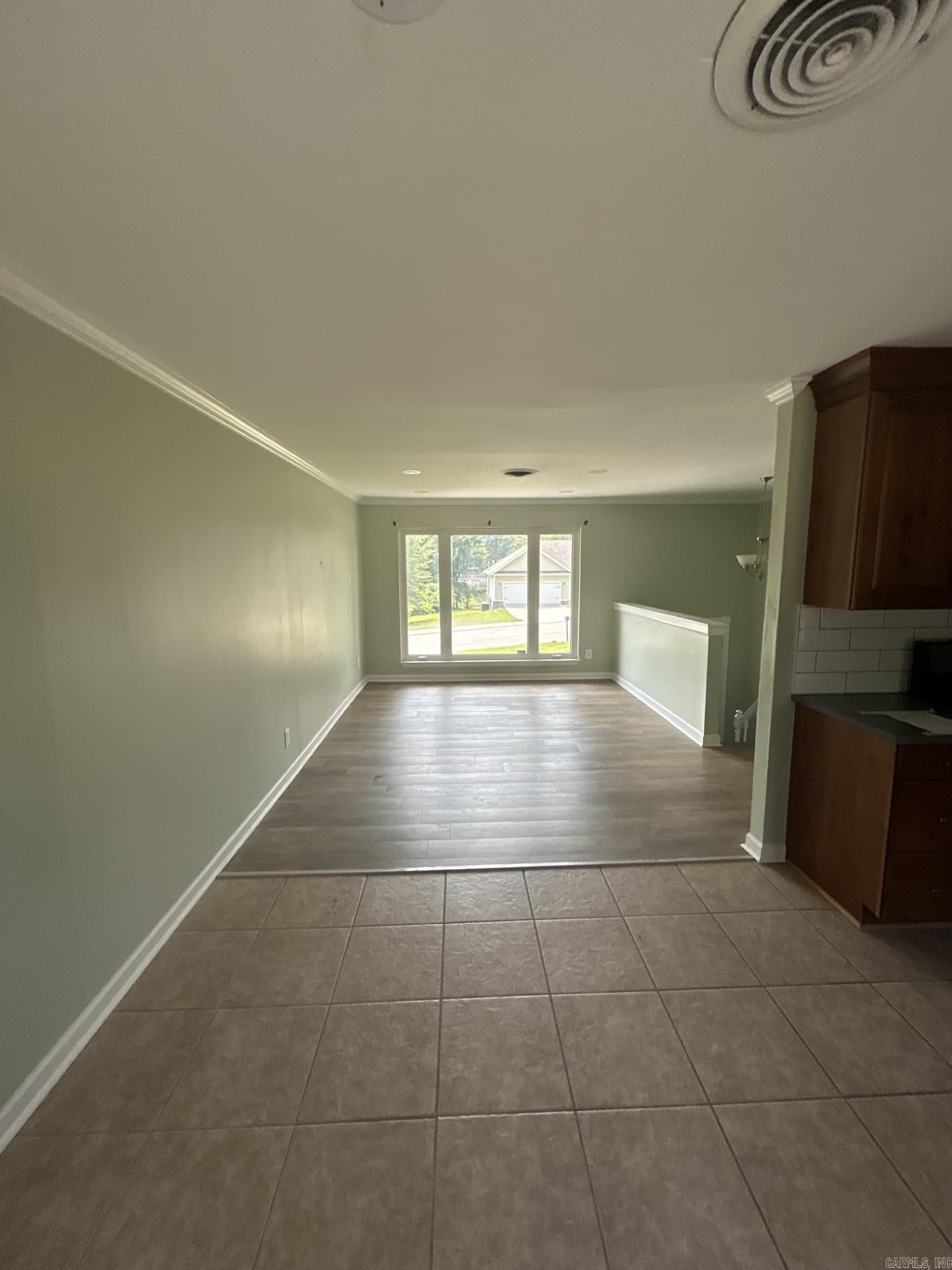 1811 E Lakeview  Benton, AR