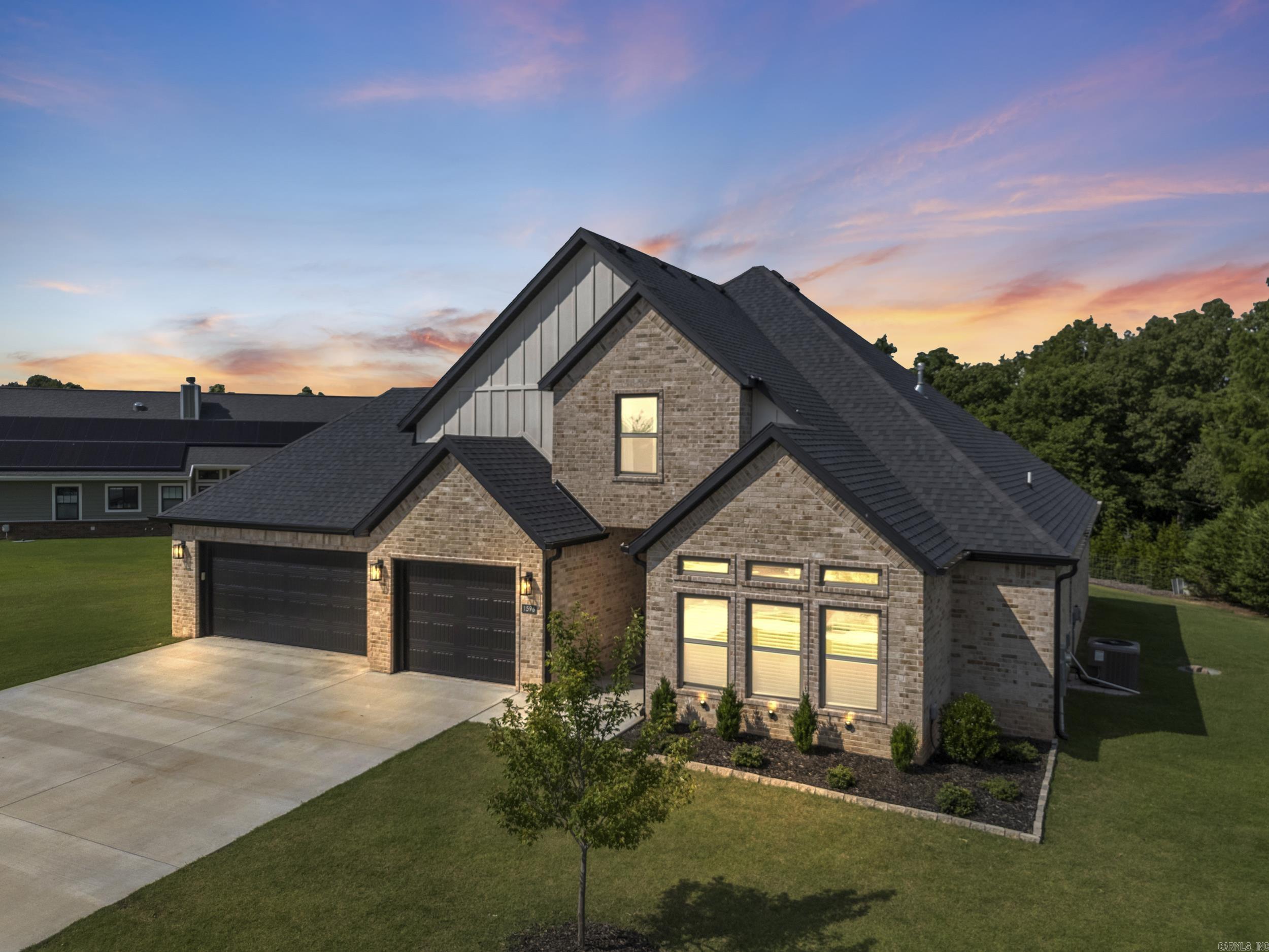 1596 Winters Street  Pea Ridge, AR