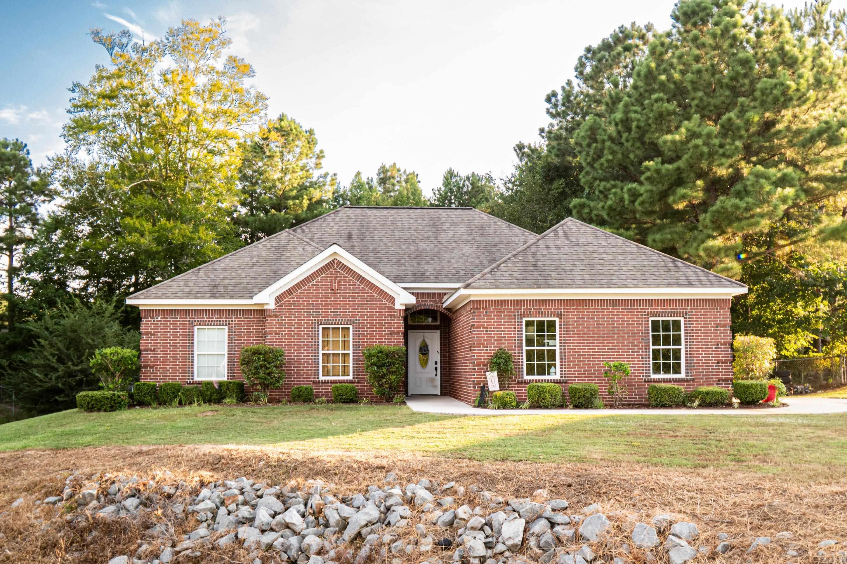 215 Hidden Hollows  El Dorado, AR
