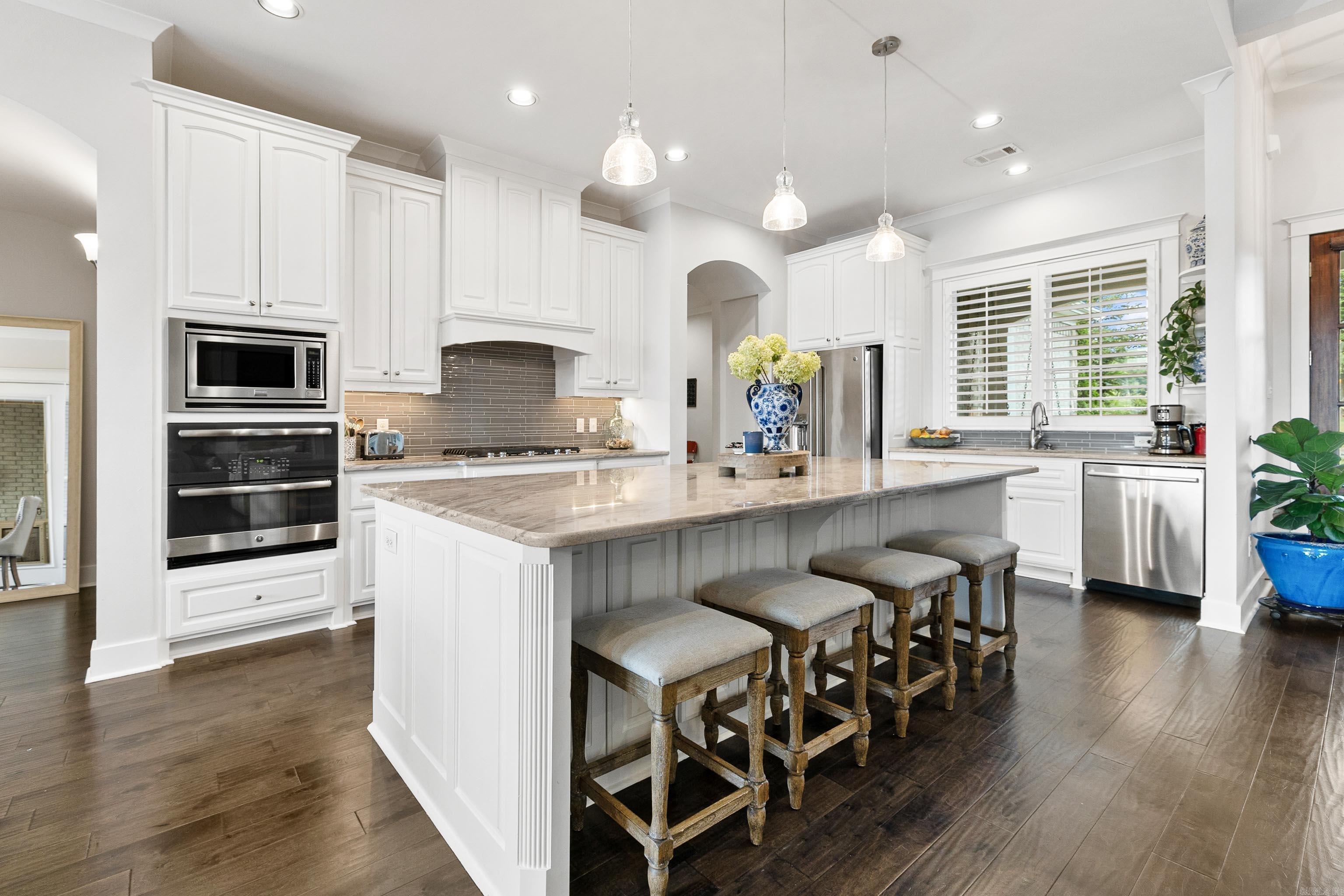 7514 Shoreline Boulevard  Benton, AR