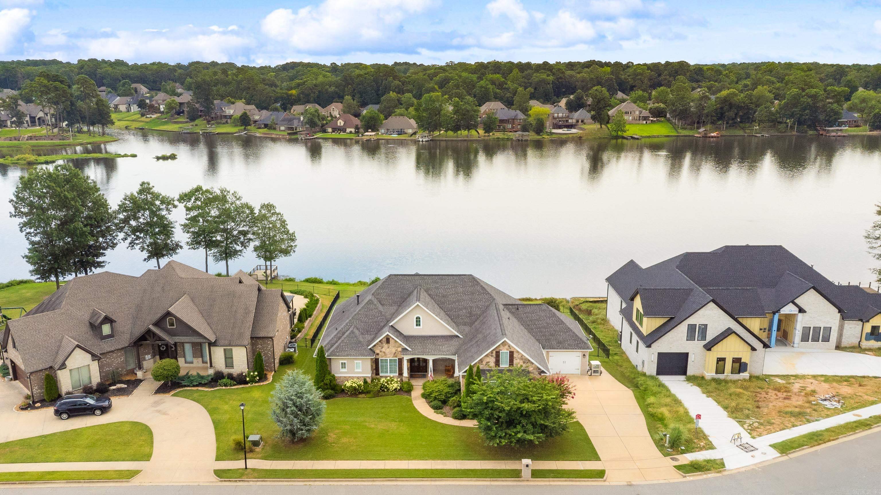 7514 Shoreline Boulevard  Benton, AR
