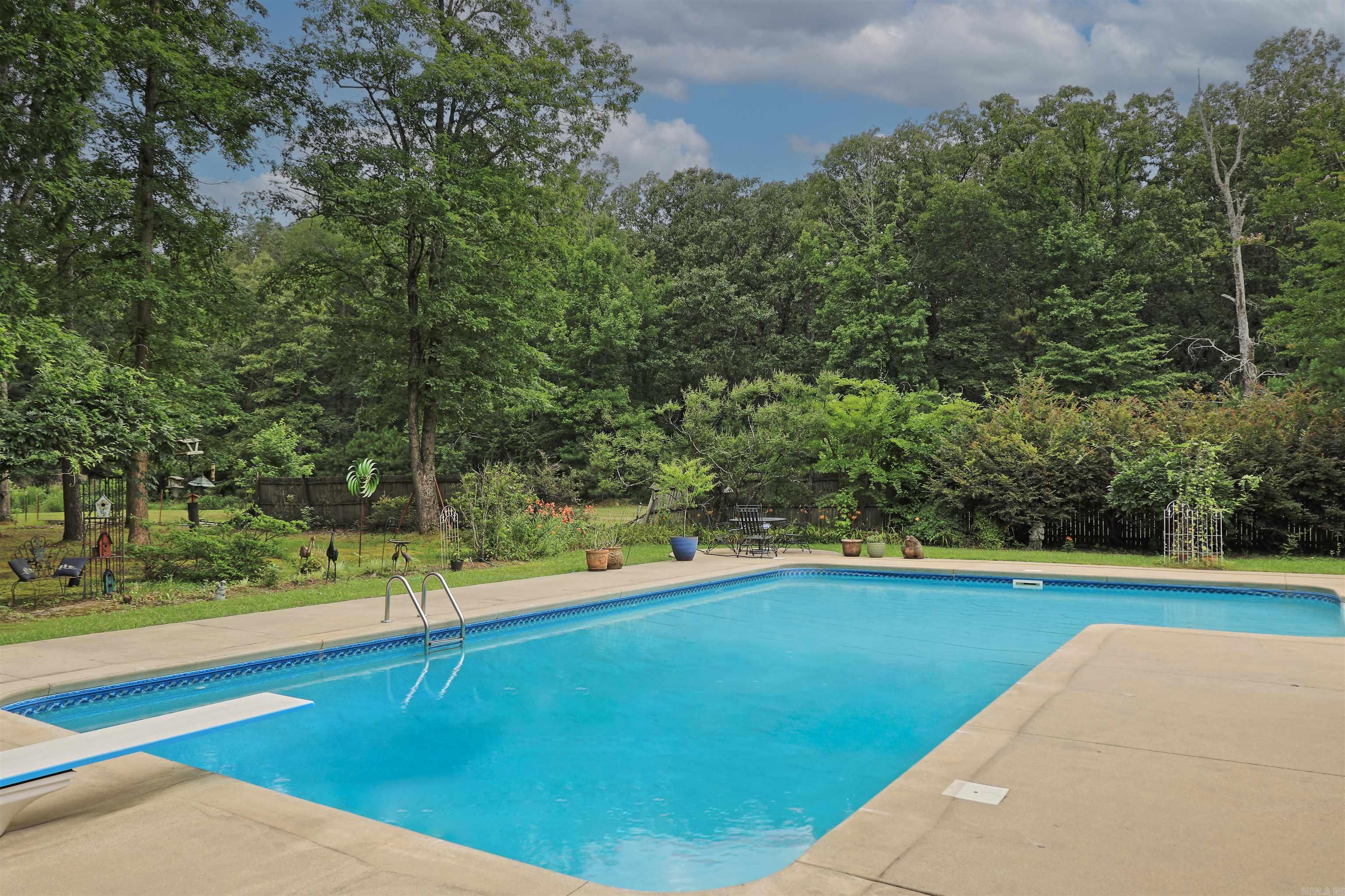8142 SULPHUR SPRINGS  Pine Bluff, AR