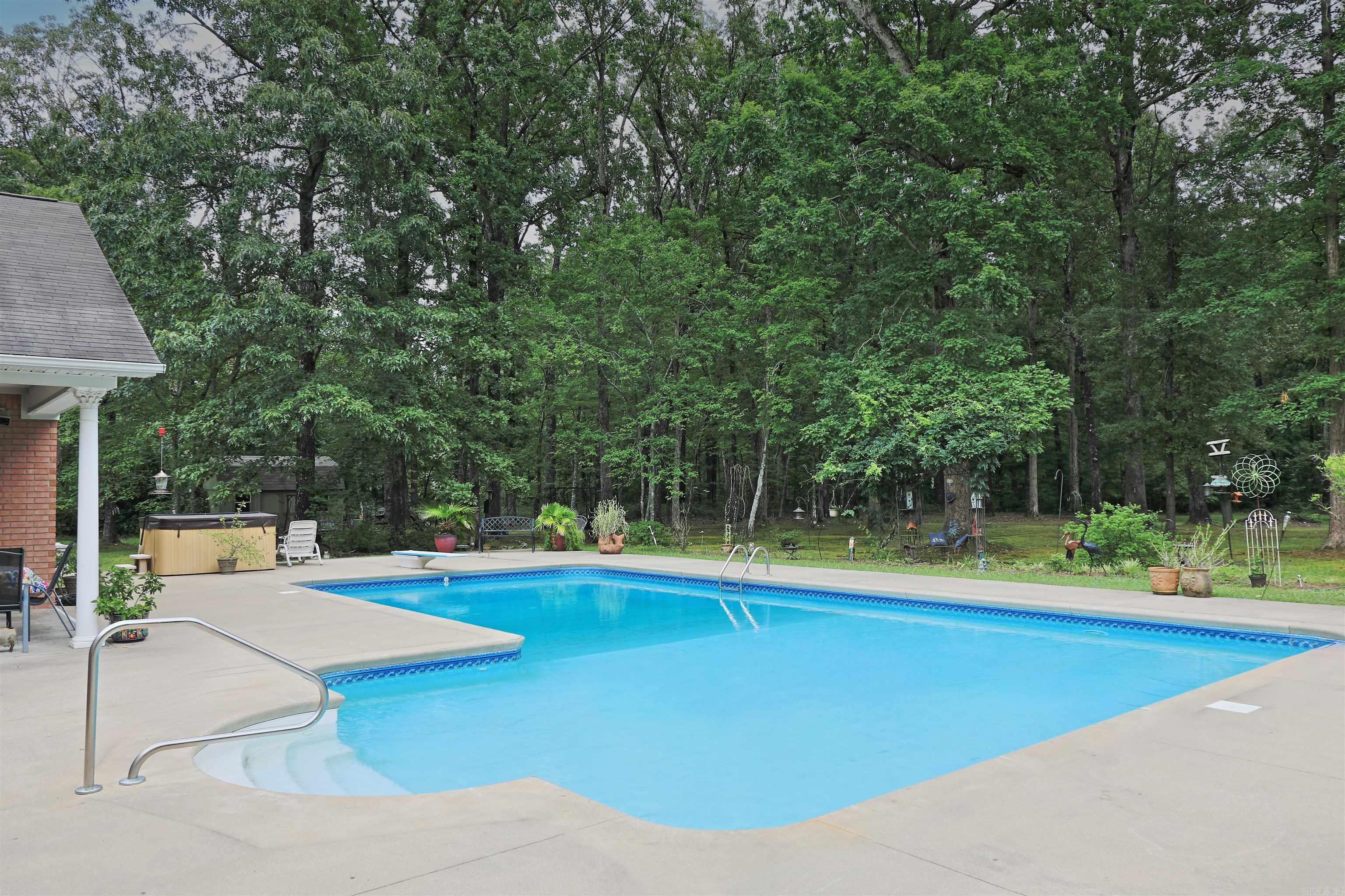8142 SULPHUR SPRINGS  Pine Bluff, AR