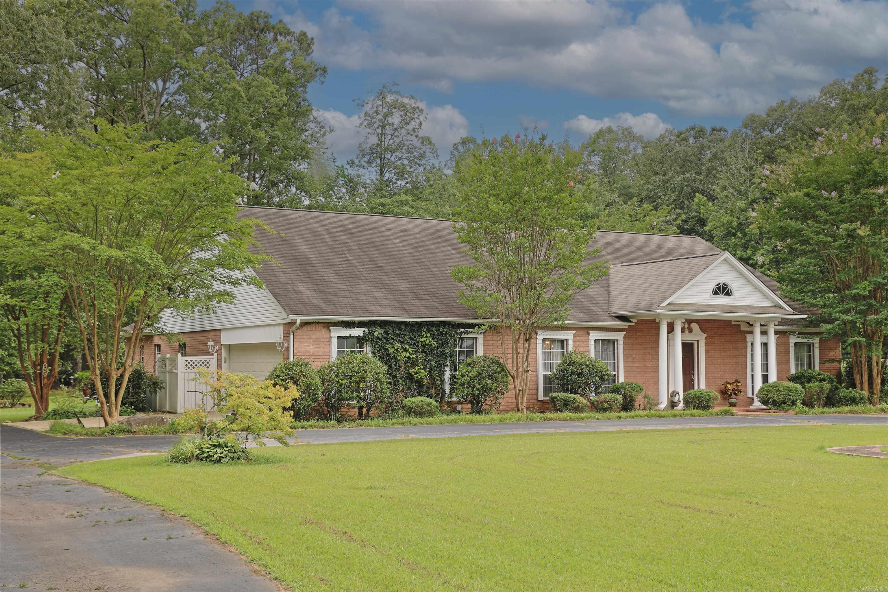 8142 SULPHUR SPRINGS  Pine Bluff, AR