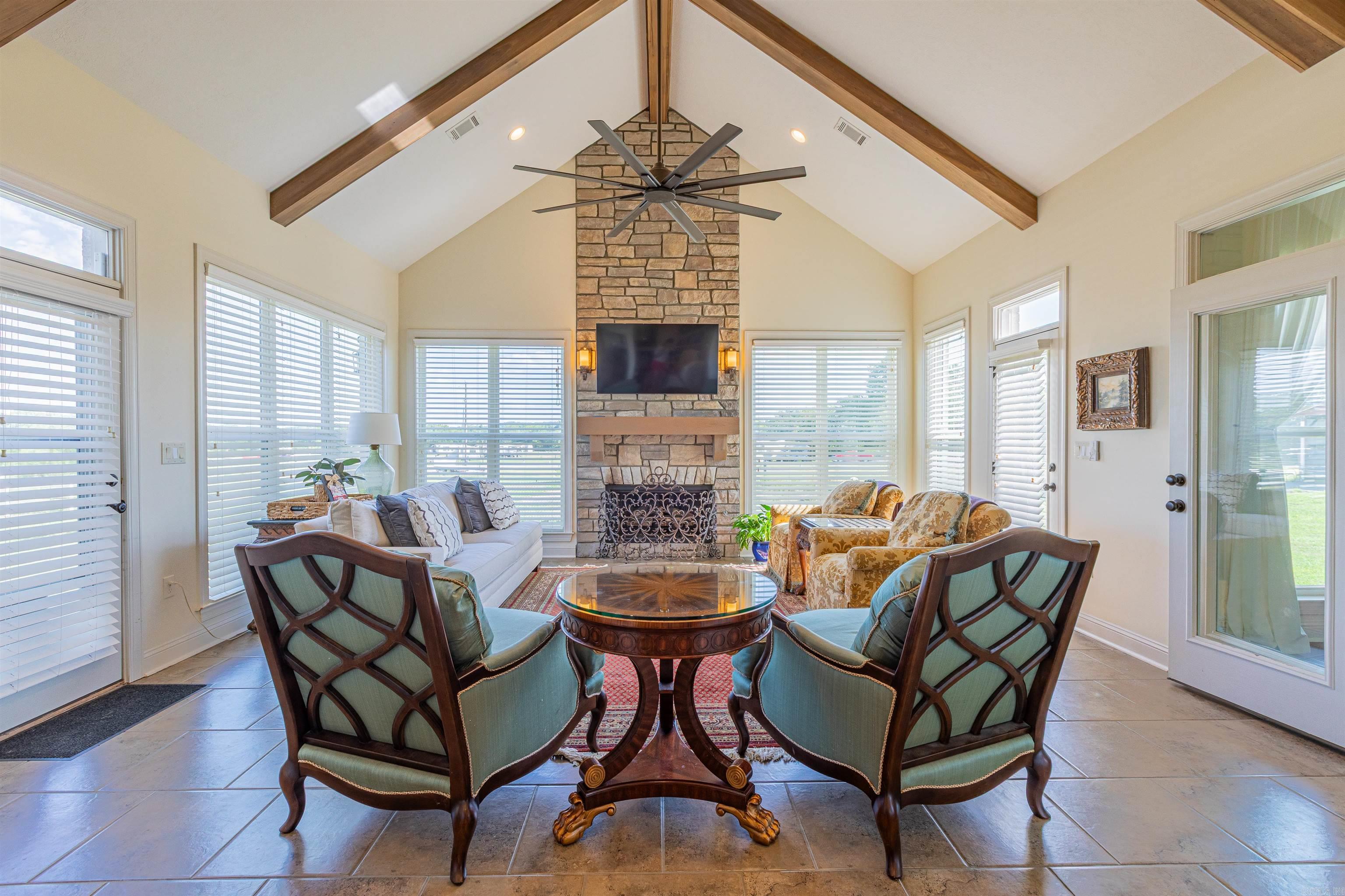 195 Green Valley Dr  Greenbrier, AR