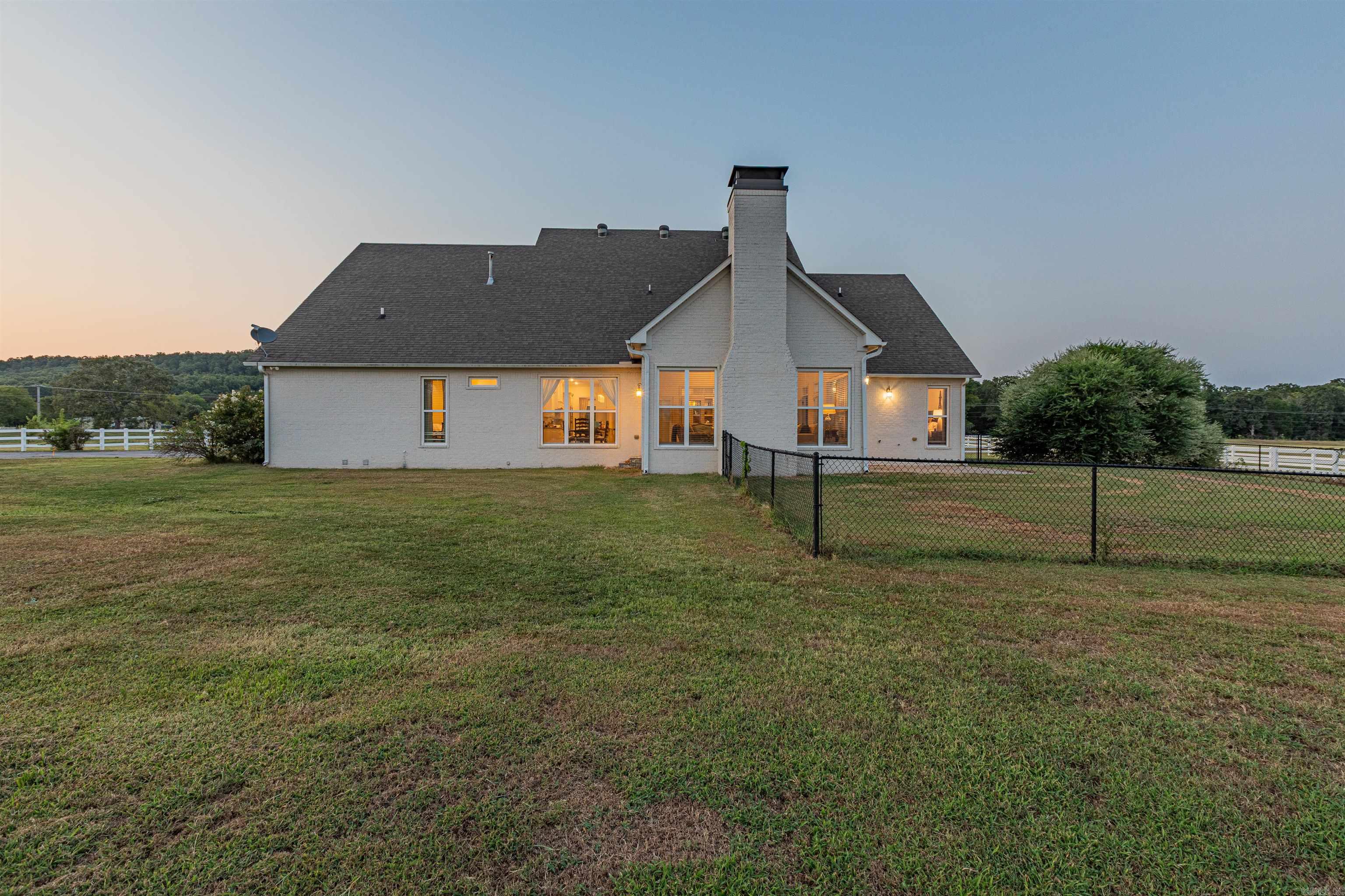 195 Green Valley Dr  Greenbrier, AR