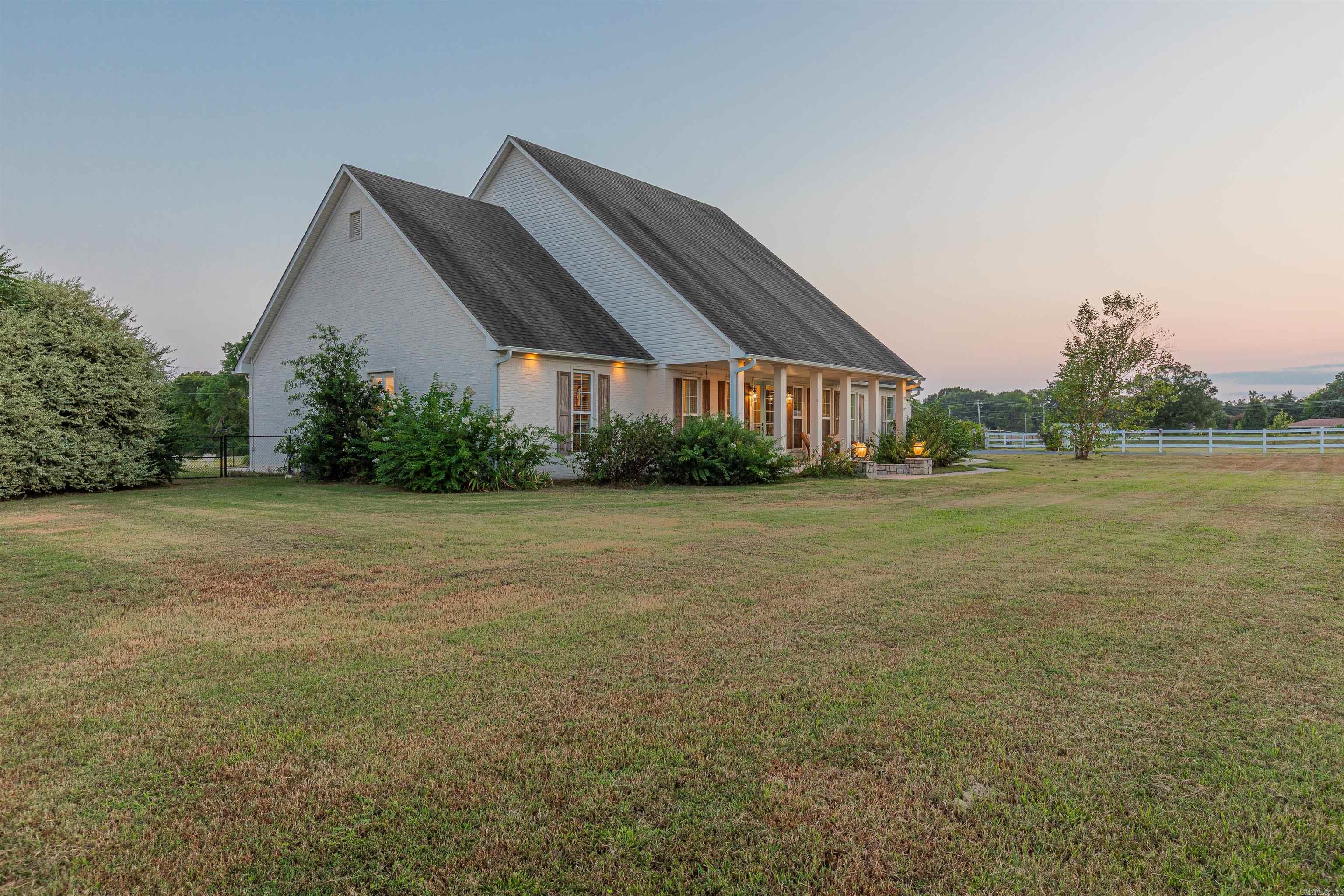 195 Green Valley Dr  Greenbrier, AR
