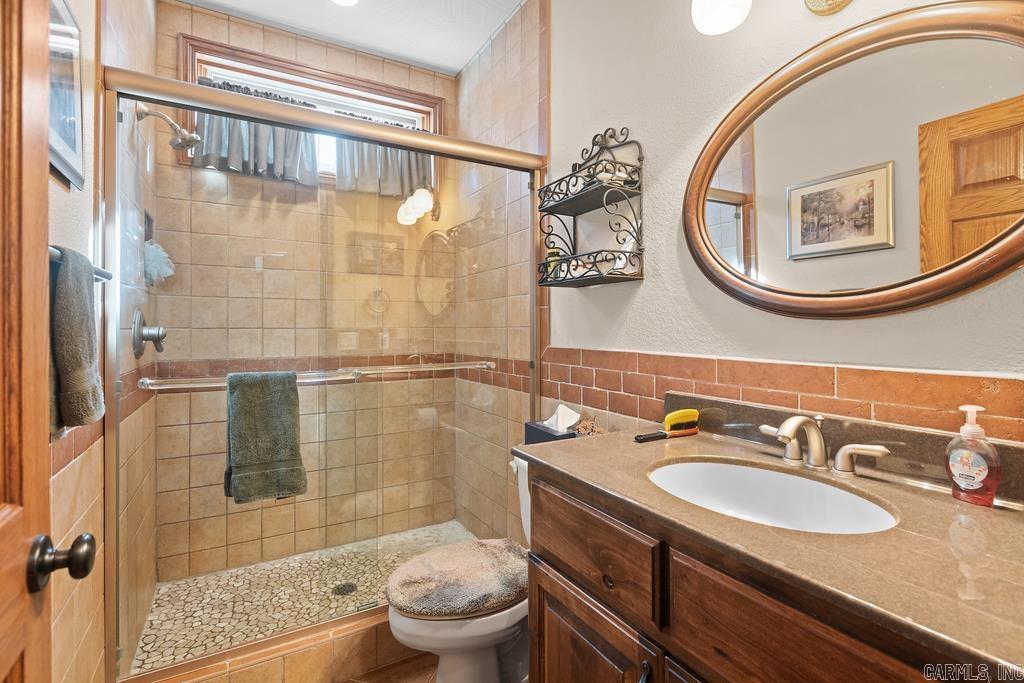 1211 CHESTNUT HILLS Drive Mountain Home, AR 72653