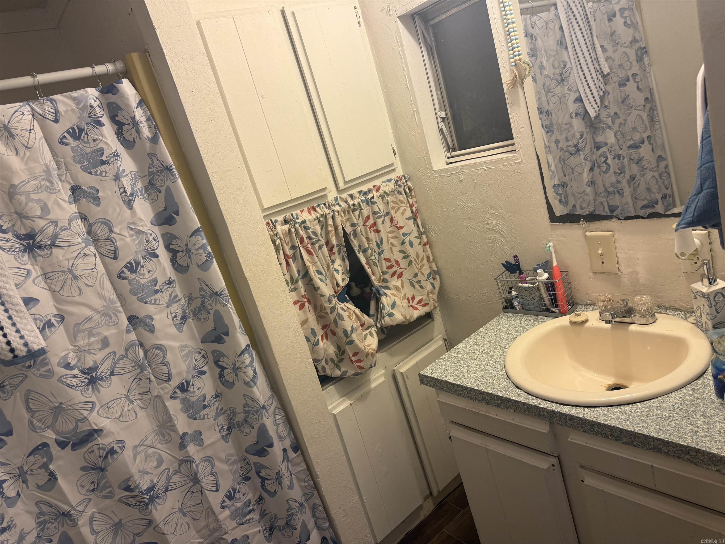303 Tom Loyd Cuttoff  Malvern, AR