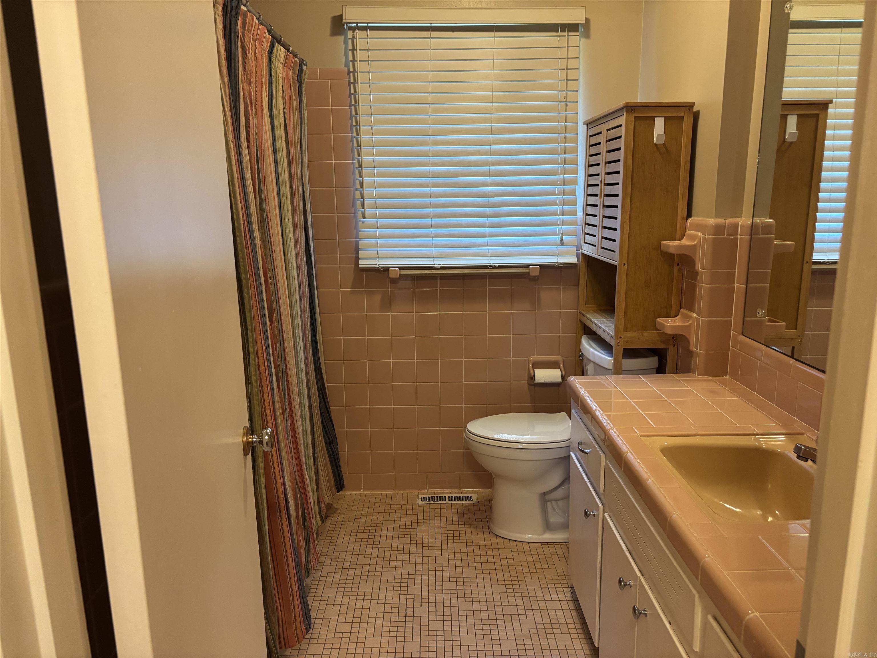 7517 Apache  Little Rock, AR