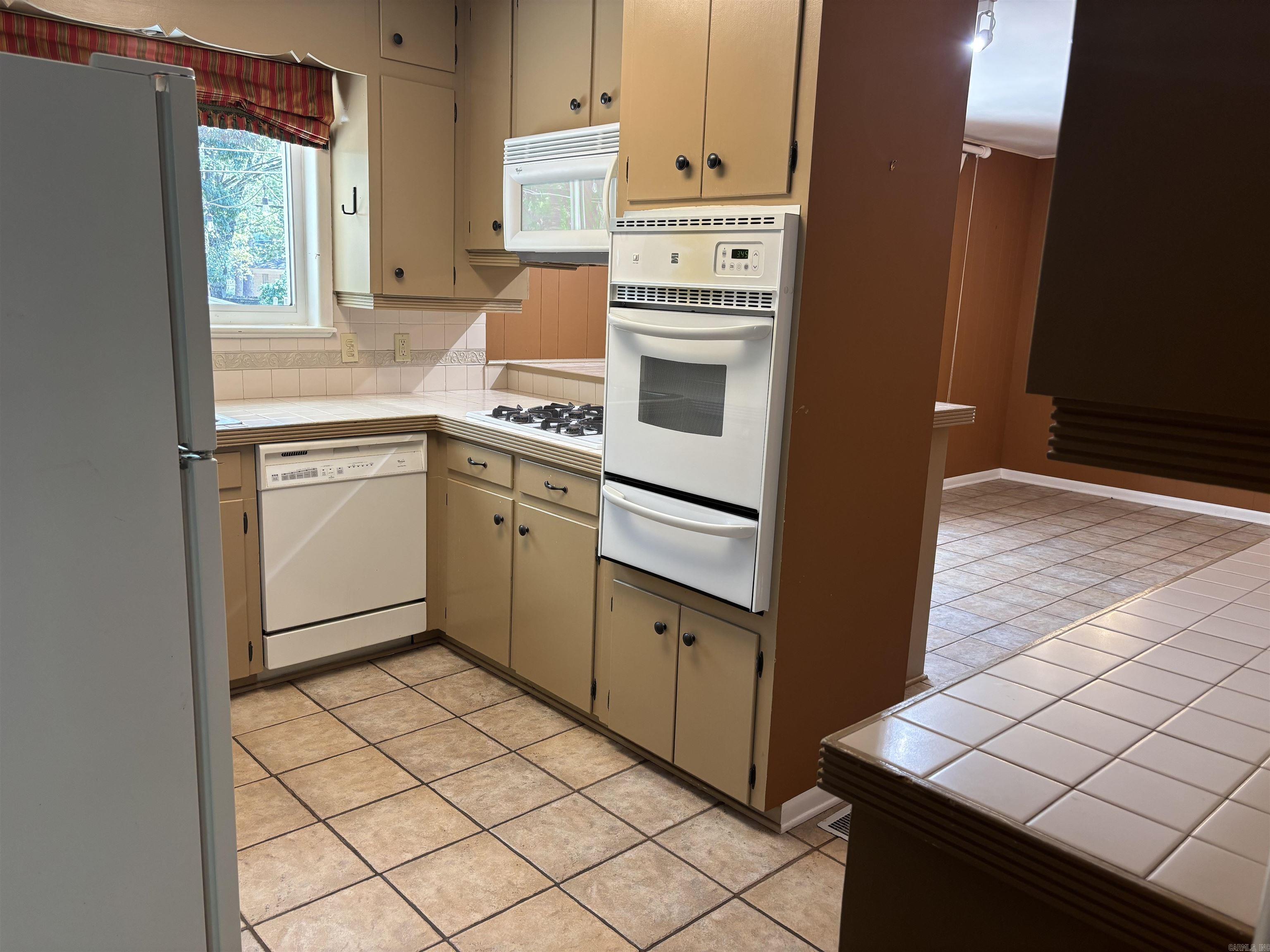 7517 Apache  Little Rock, AR