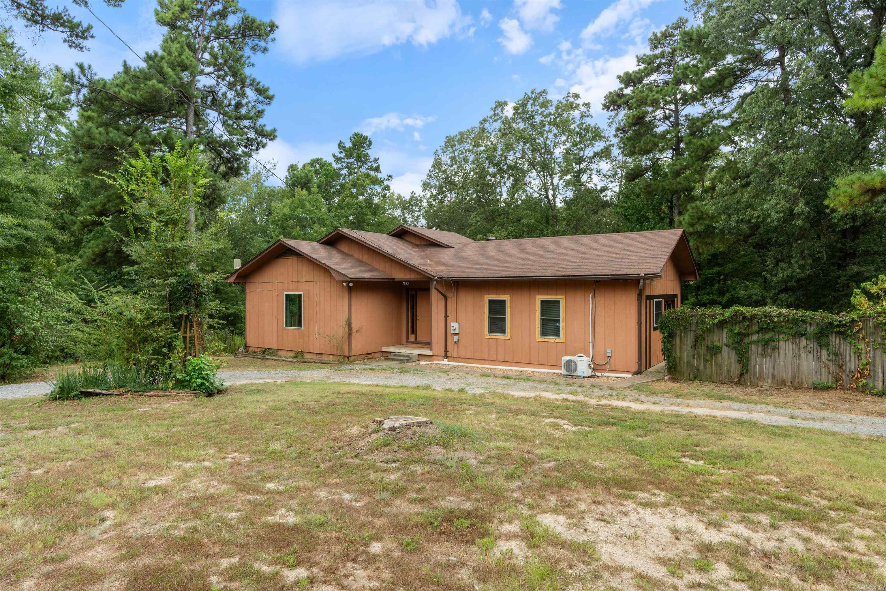 7035 Point View  Benton, AR