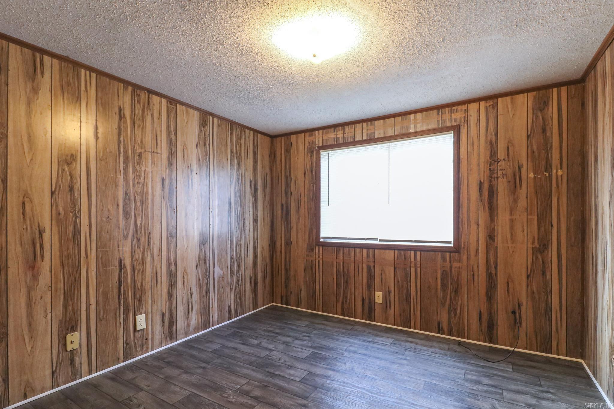 300 Patterson  Bay, AR