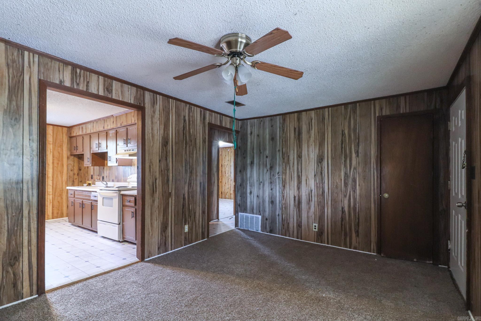 300 Patterson  Bay, AR