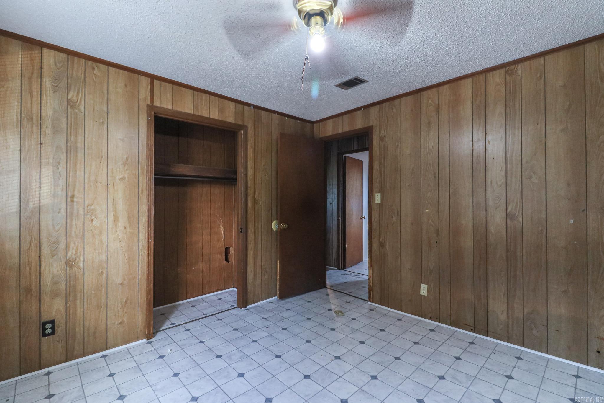 300 Patterson  Bay, AR