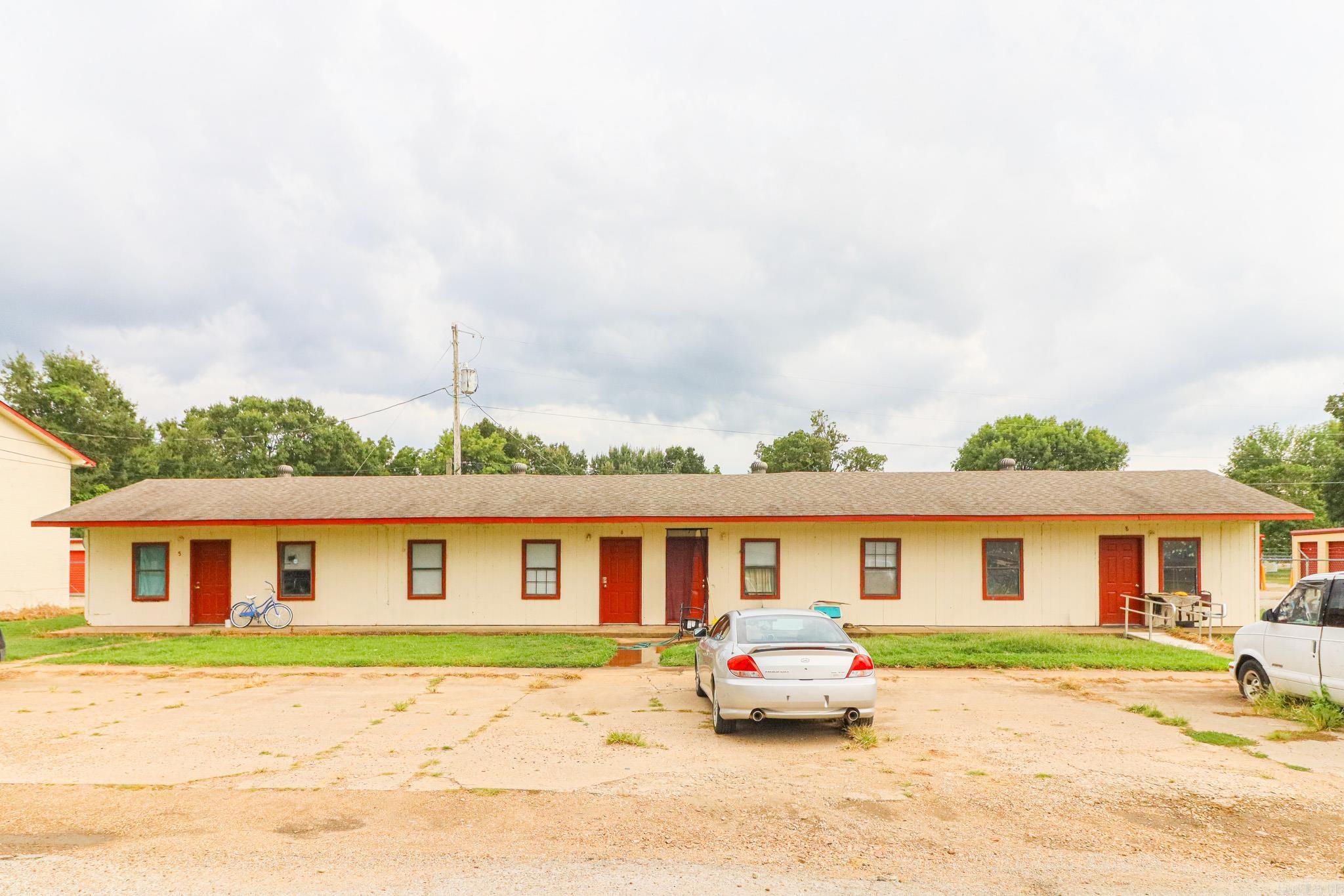 300 Patterson  Bay, AR