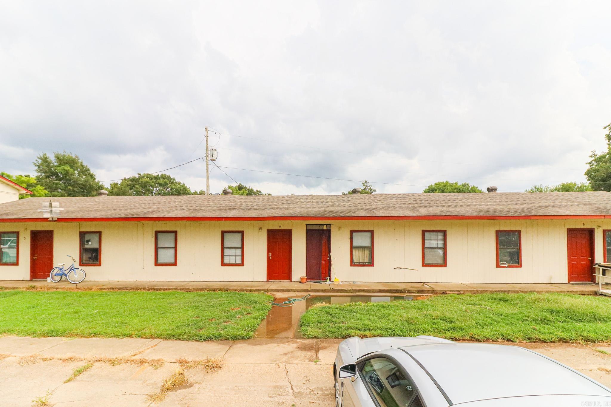 300 Patterson  Bay, AR