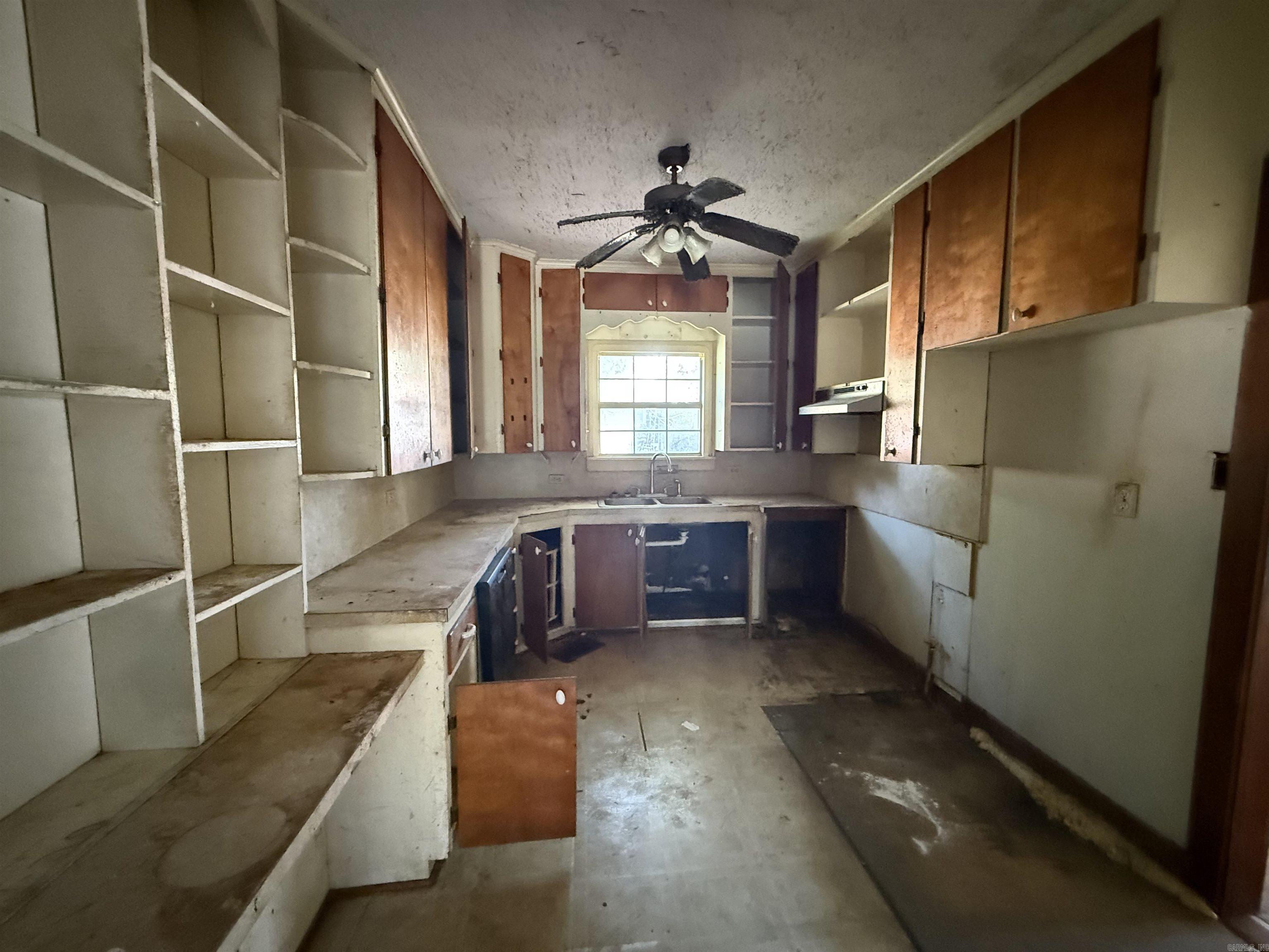 3601 Beech  Texarkana, AR