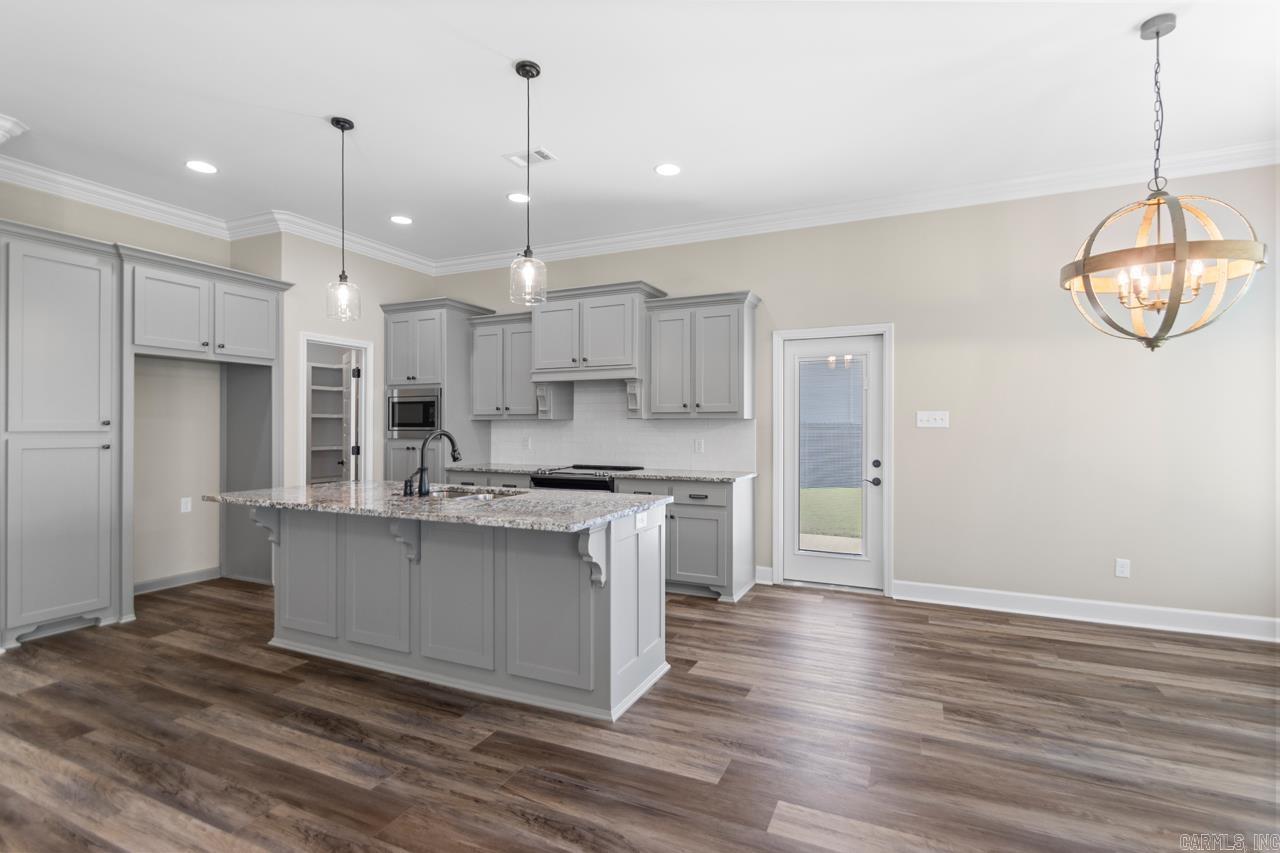 1703 VINE MAPLE  Benton, AR