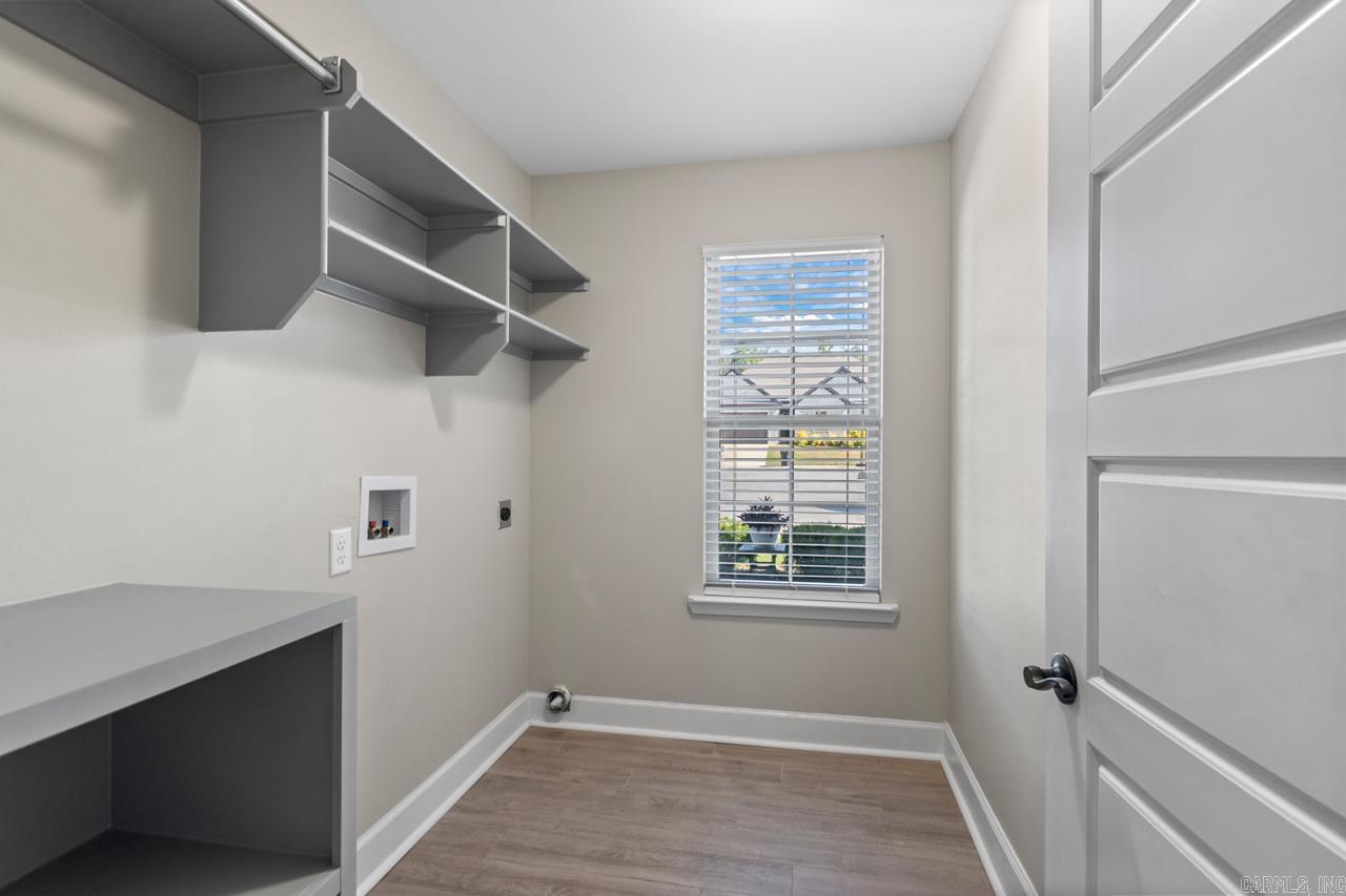 1703 VINE MAPLE Benton, AR 72019