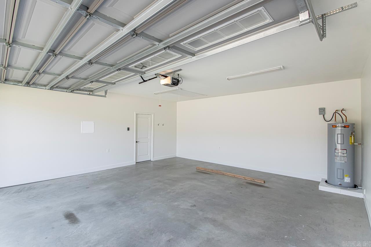 1703 VINE MAPLE Benton, AR 72019