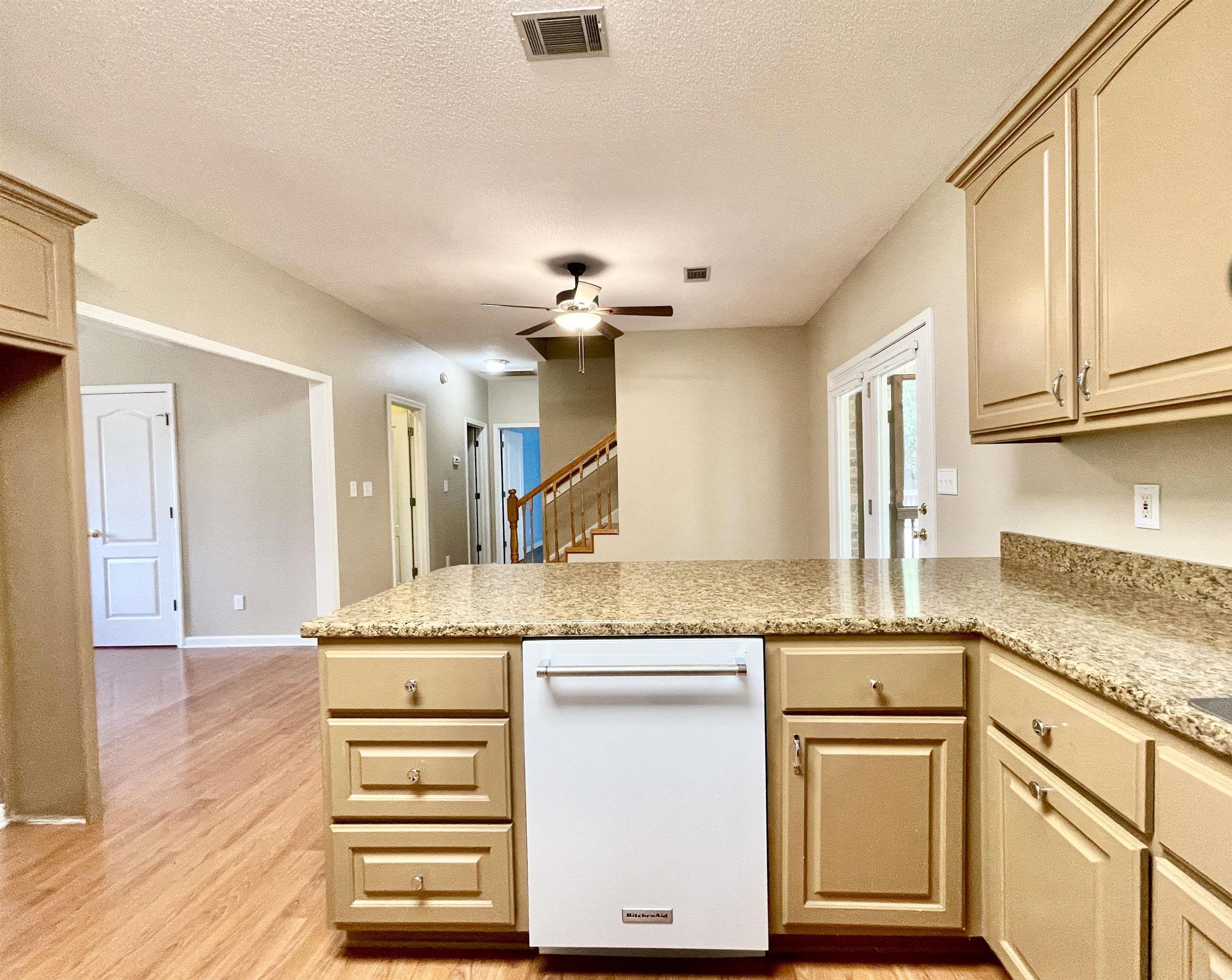 16 Winona  Maumelle, AR