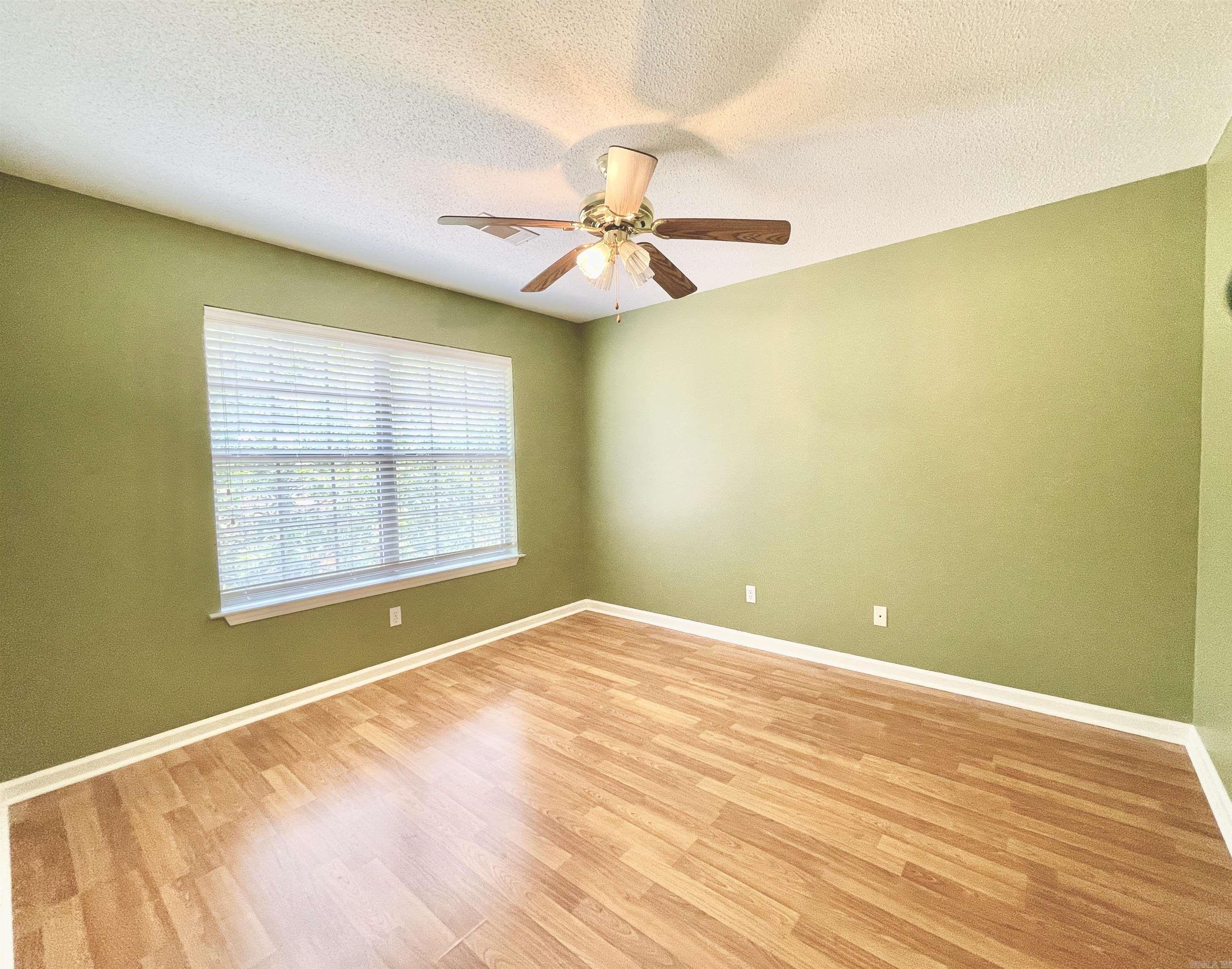 16 Winona  Maumelle, AR