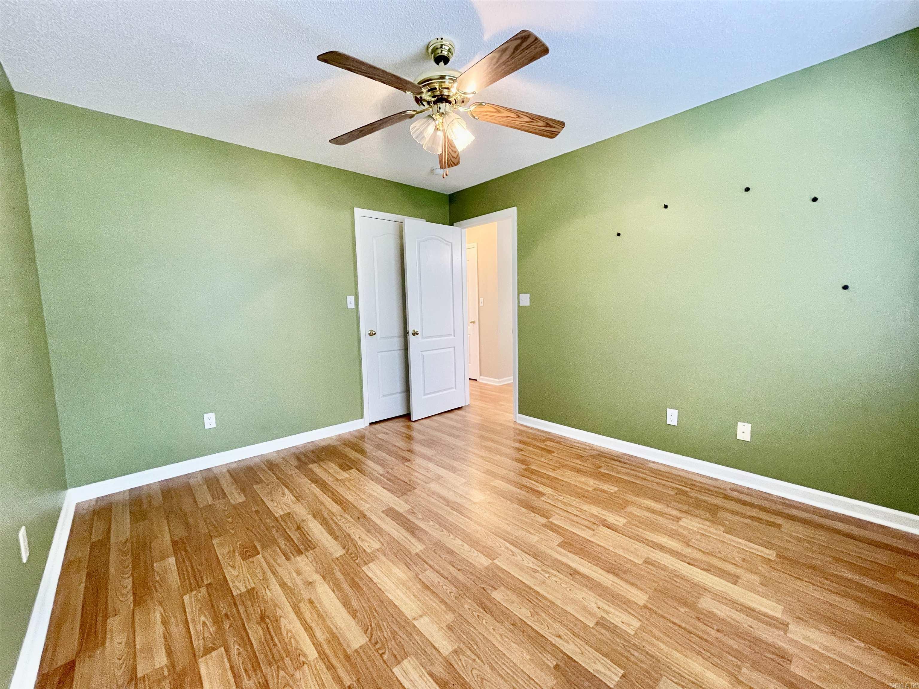 16 Winona  Maumelle, AR